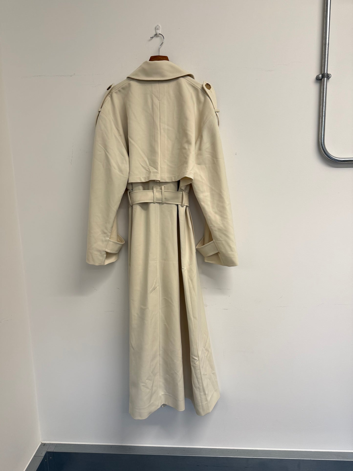 Tommy Hilfiger The Sofia Capsule Oversized Trench Coat (pre-owned)