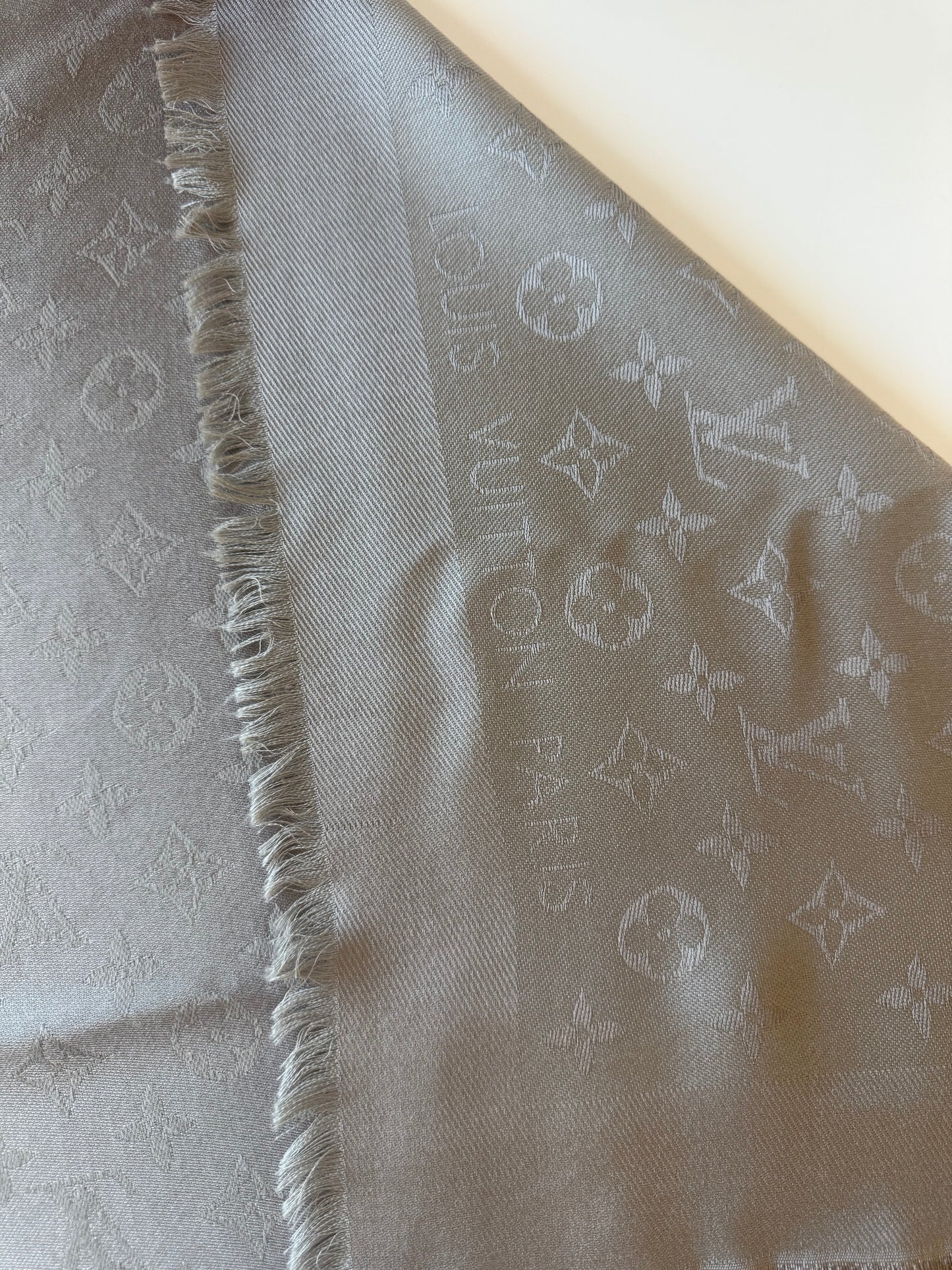 Louis Vuitton shawl scarf (pre-owned)
