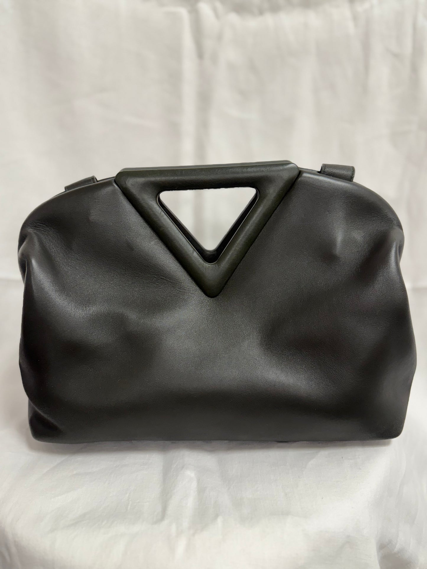 Bottega Veneta the point leather handbag (pre-owned)