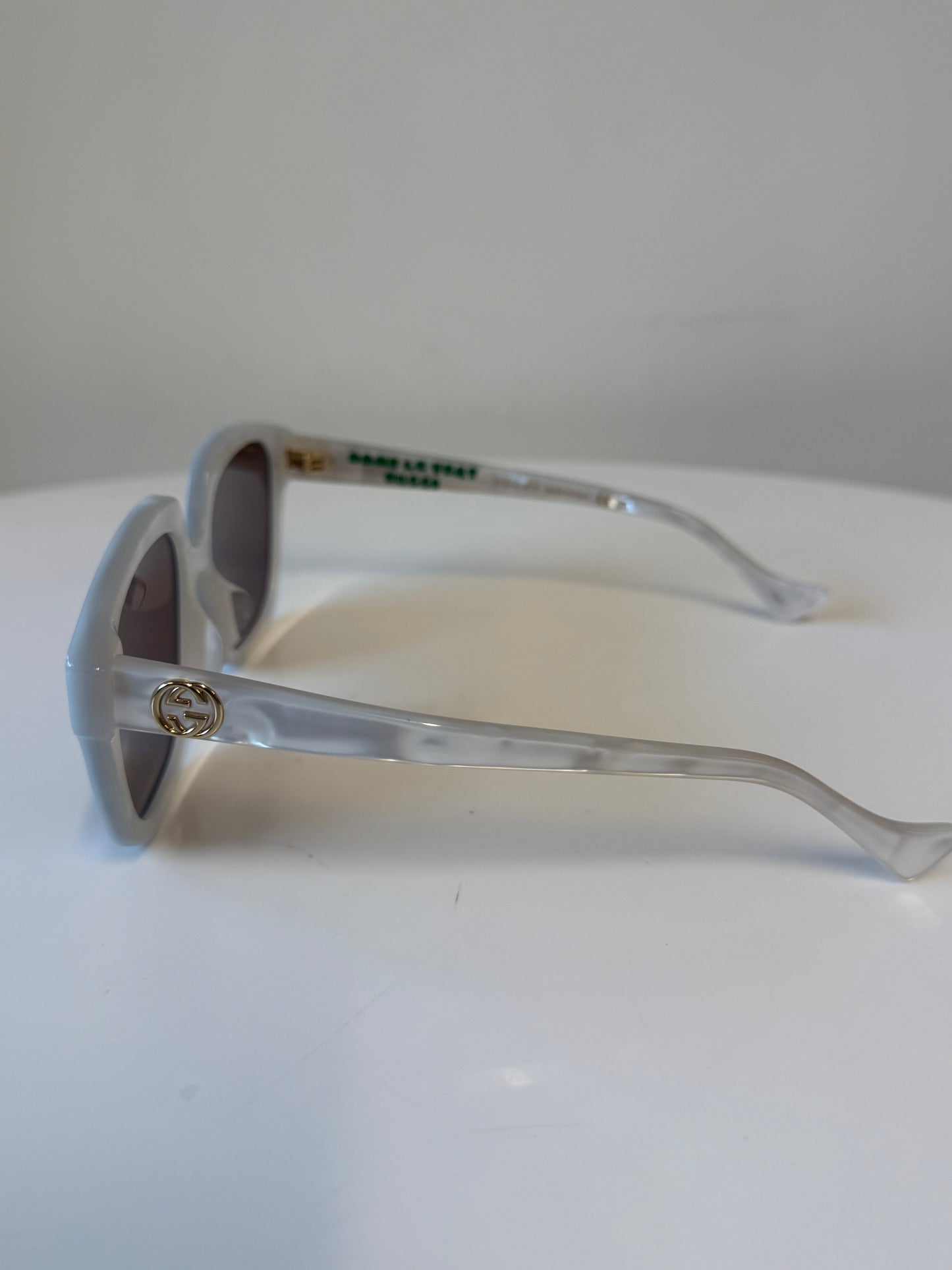 Gucci white sunglasses (pre-owned)