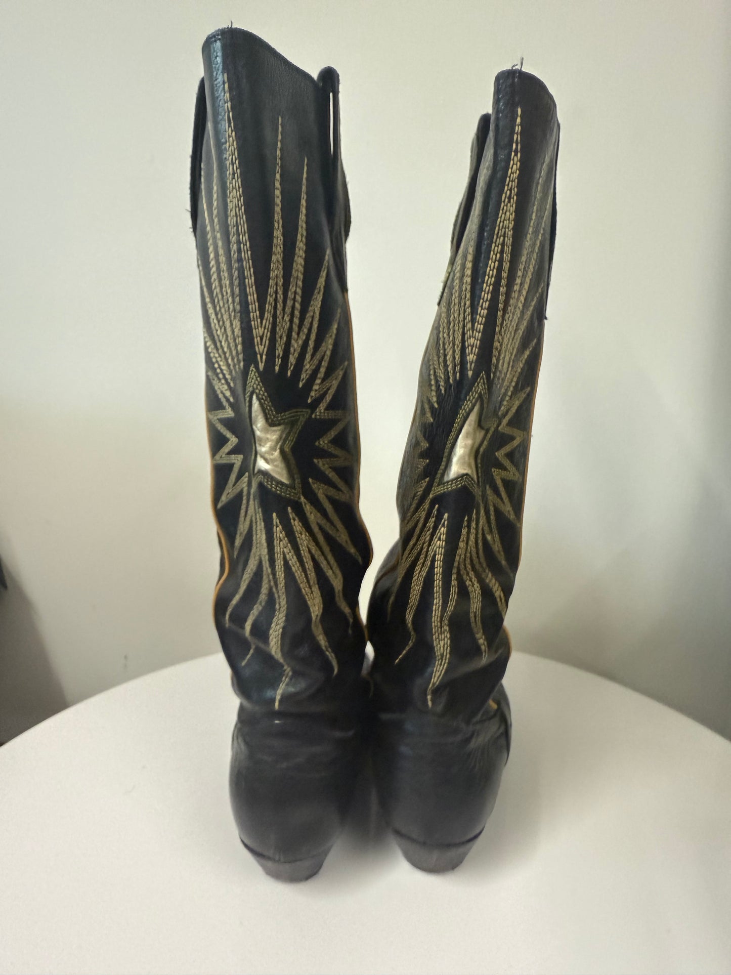 Golden Goose Deluxe wish star cowboy boots (pre-owned)