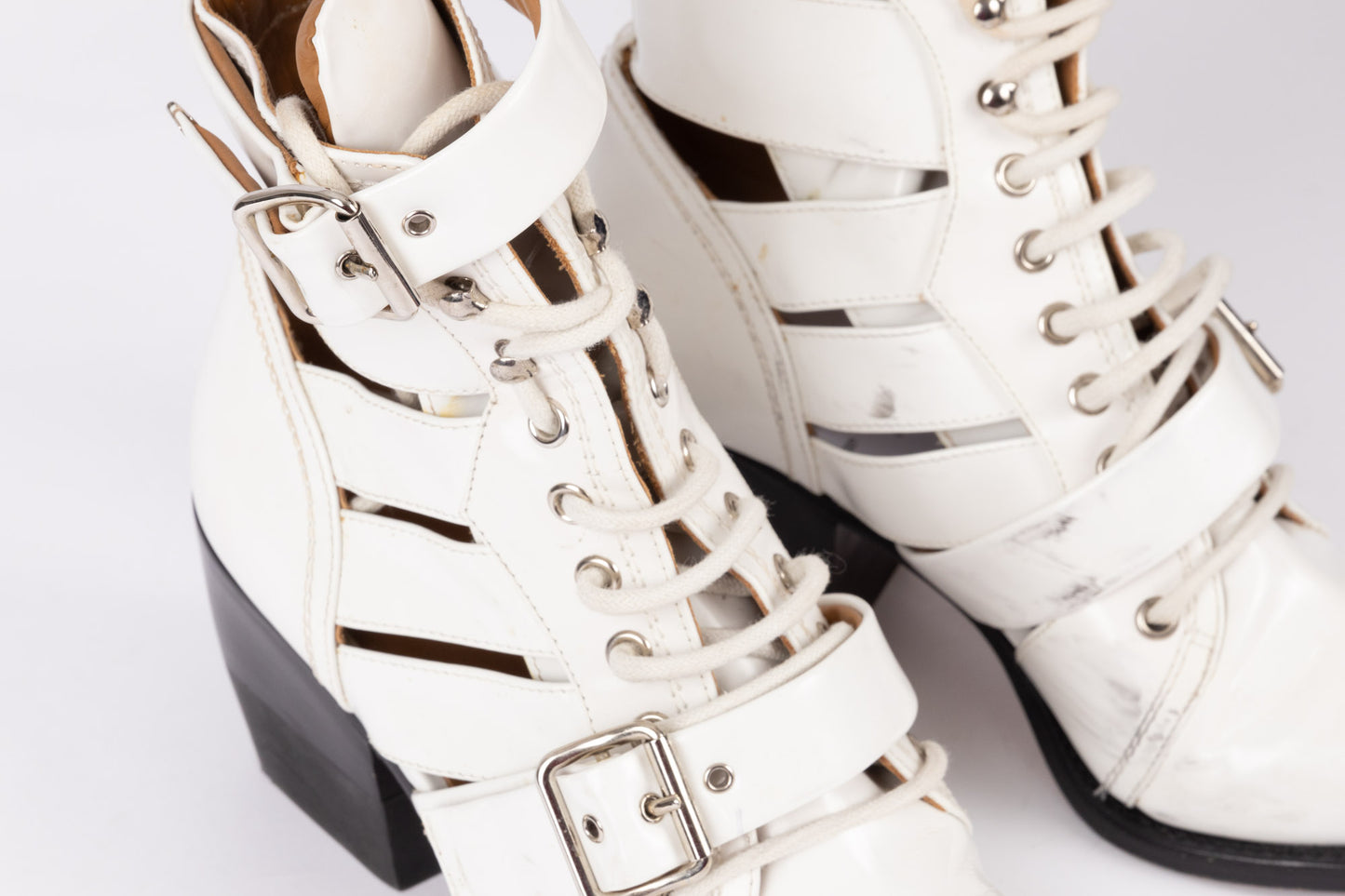 Chloe white ankle boots (pre-owned)