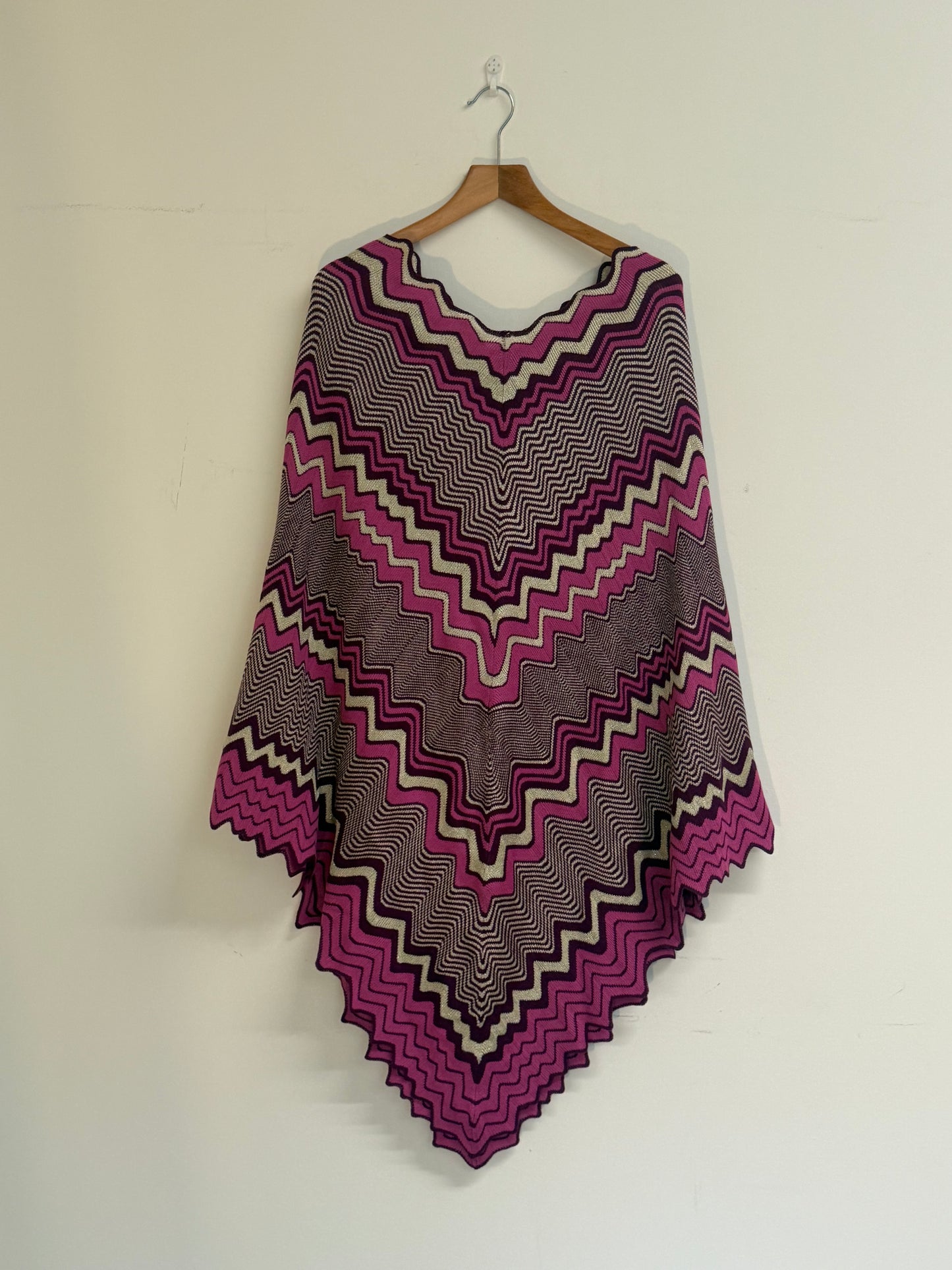 Missoni zig zag poncho (pre-owned)