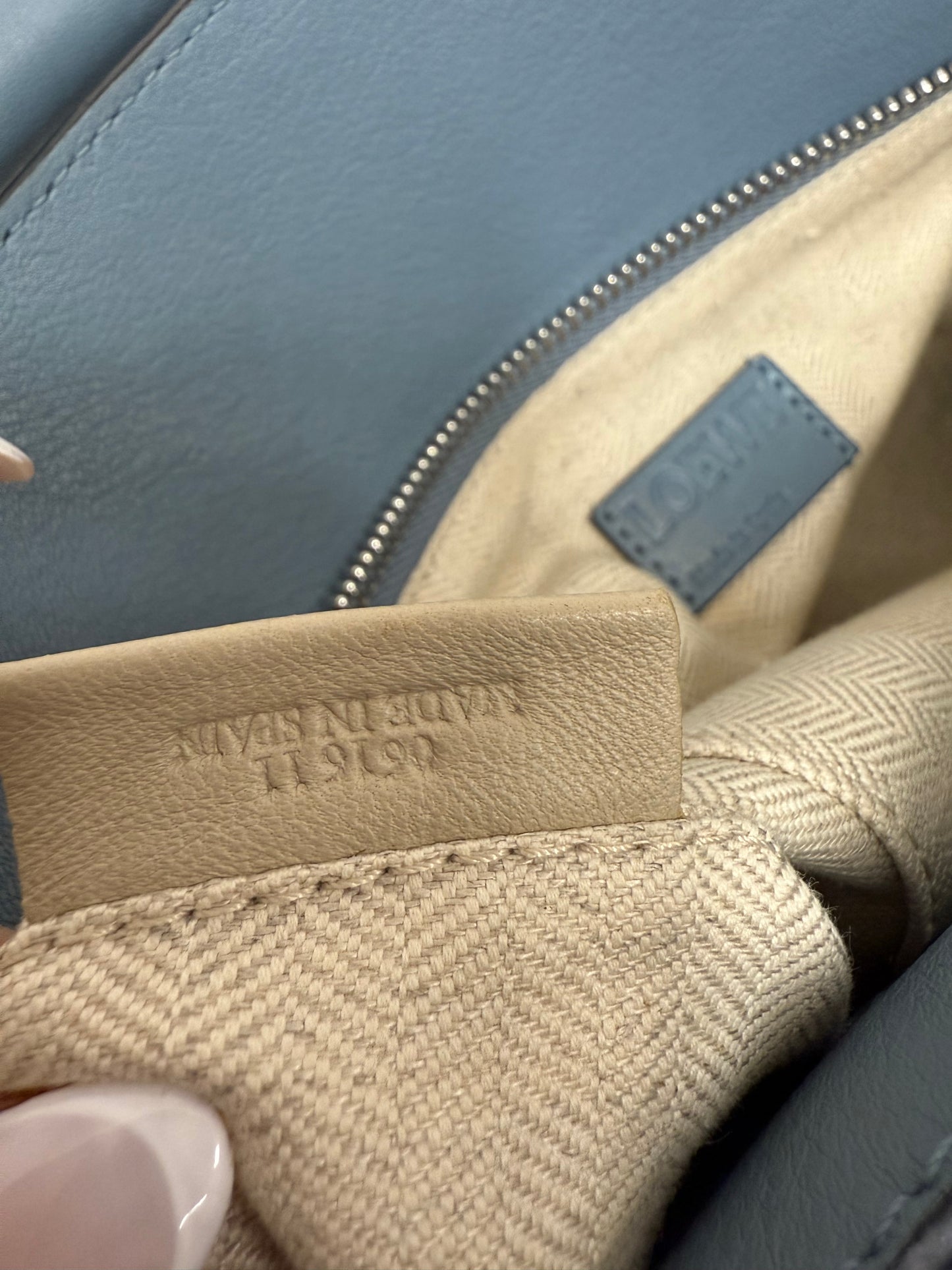 Loewe small puzzle bag in grained calfskin (pre-owned)
