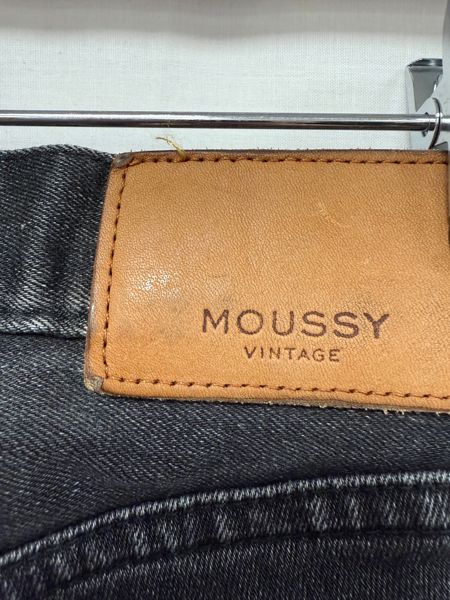 Moussy Vintage washed black distressed jeans (pre-owned)
