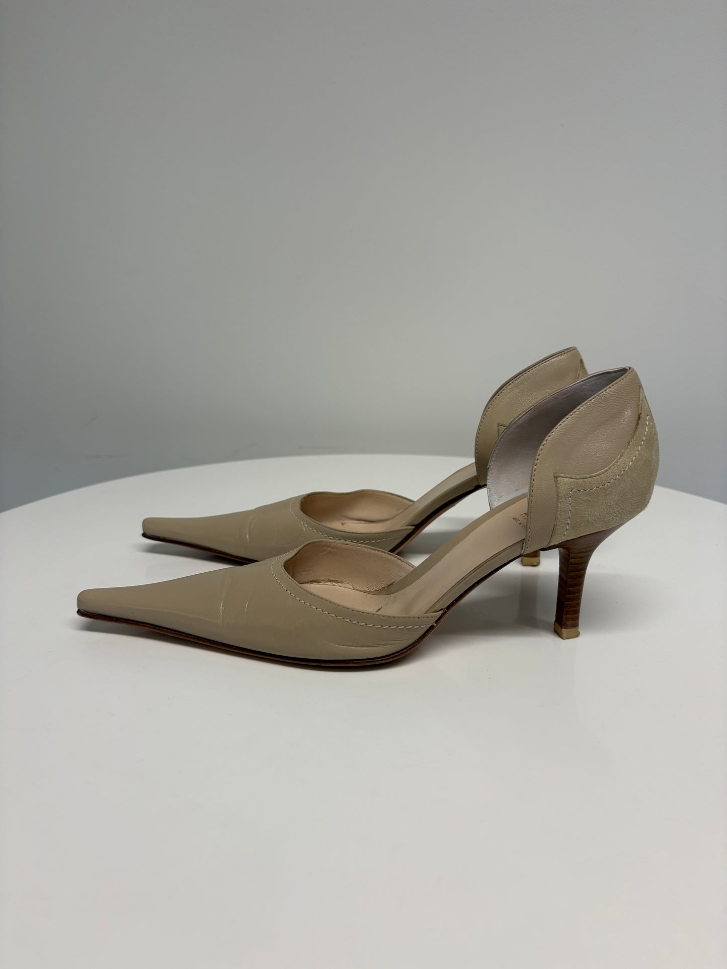Gianni Versace Taupe Decolette Capretto Heeled Pumps (pre-owned)