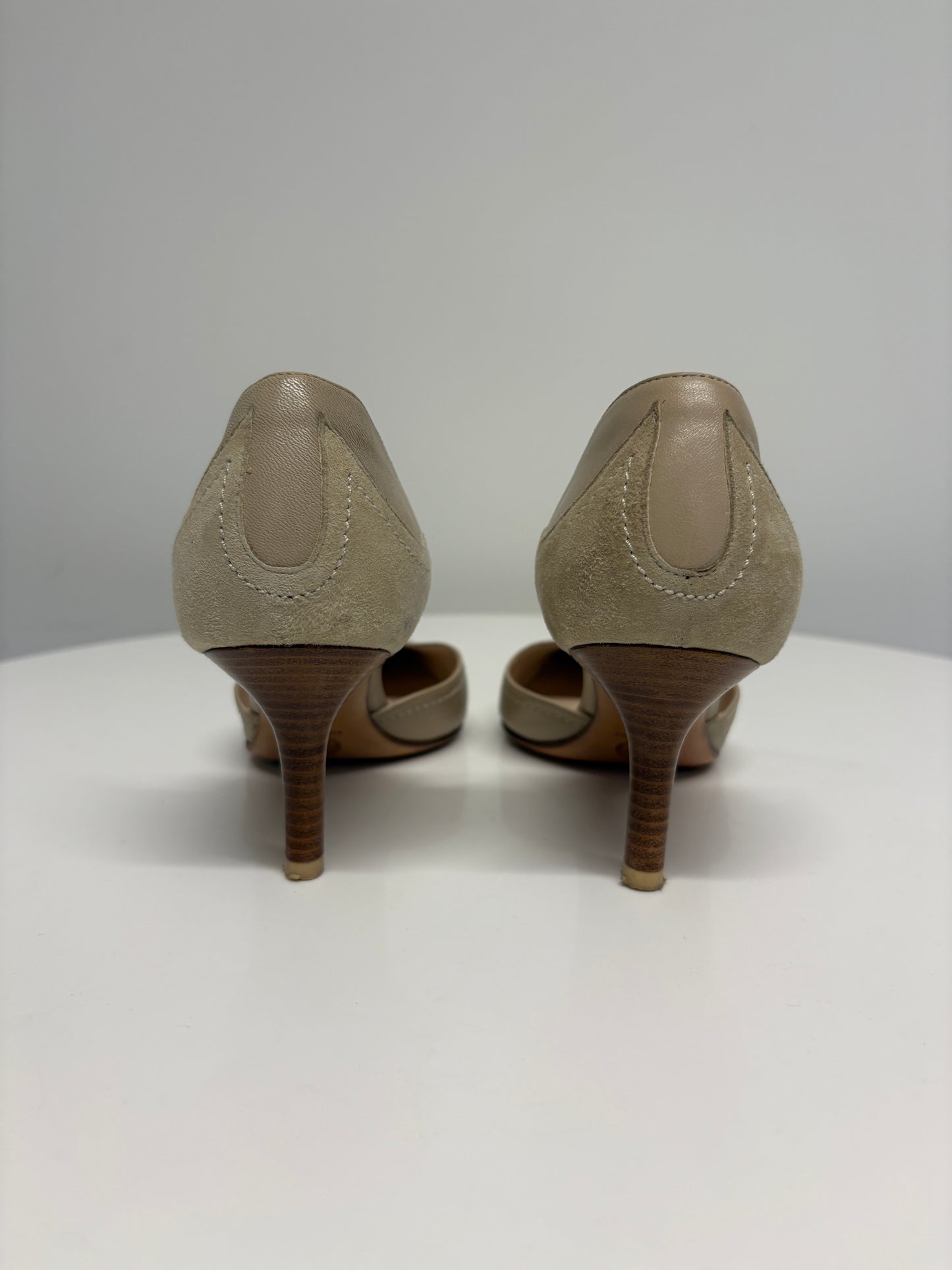 Gianni Versace Taupe Decolette Capretto Heeled Pumps (pre-owned)