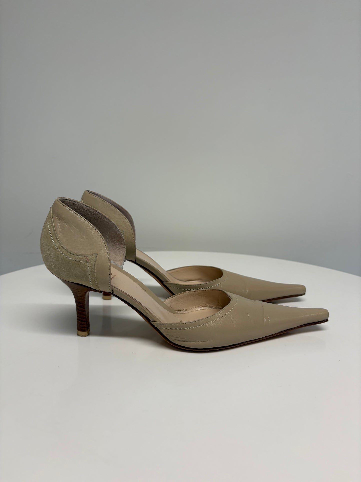 Gianni Versace Taupe Decolette Capretto Heeled Pumps (pre-owned)