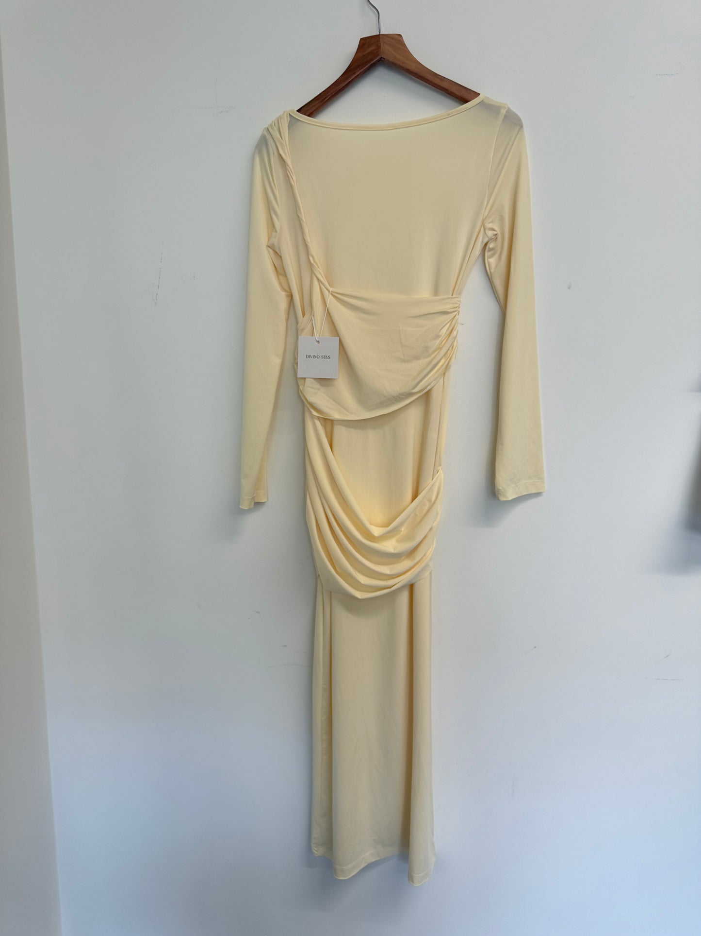 Divino Seas butter yellow dress(pre-owned)