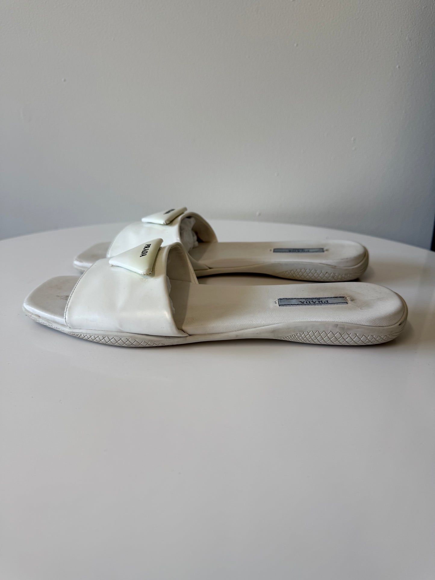 Prada logo leather slides (pre-owned)