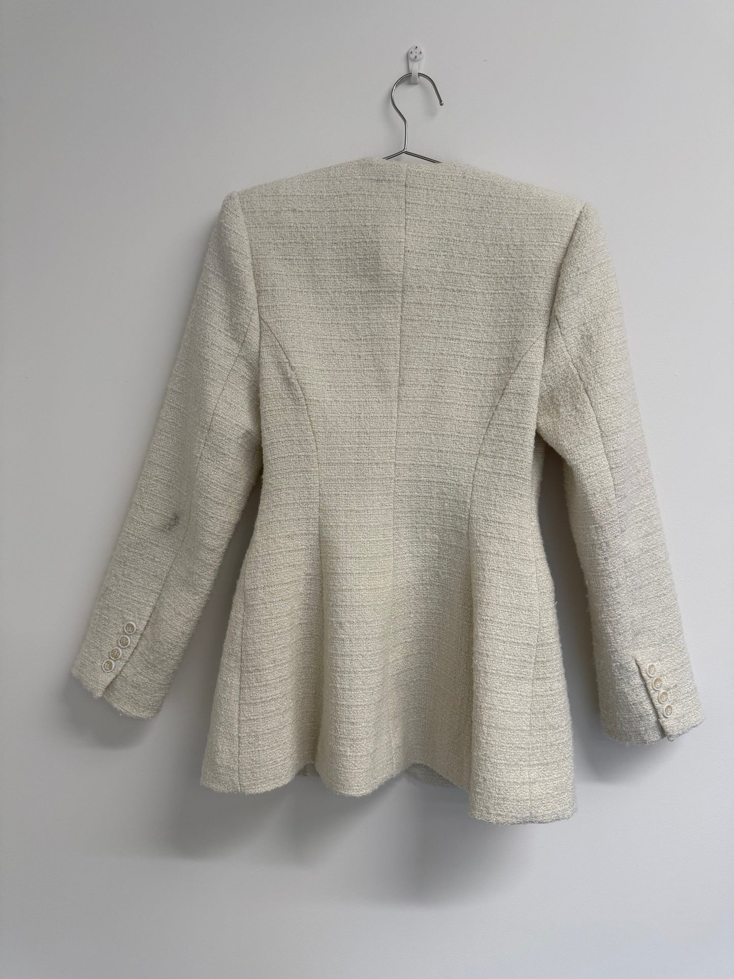 Malina Carol fitted round neck blazer