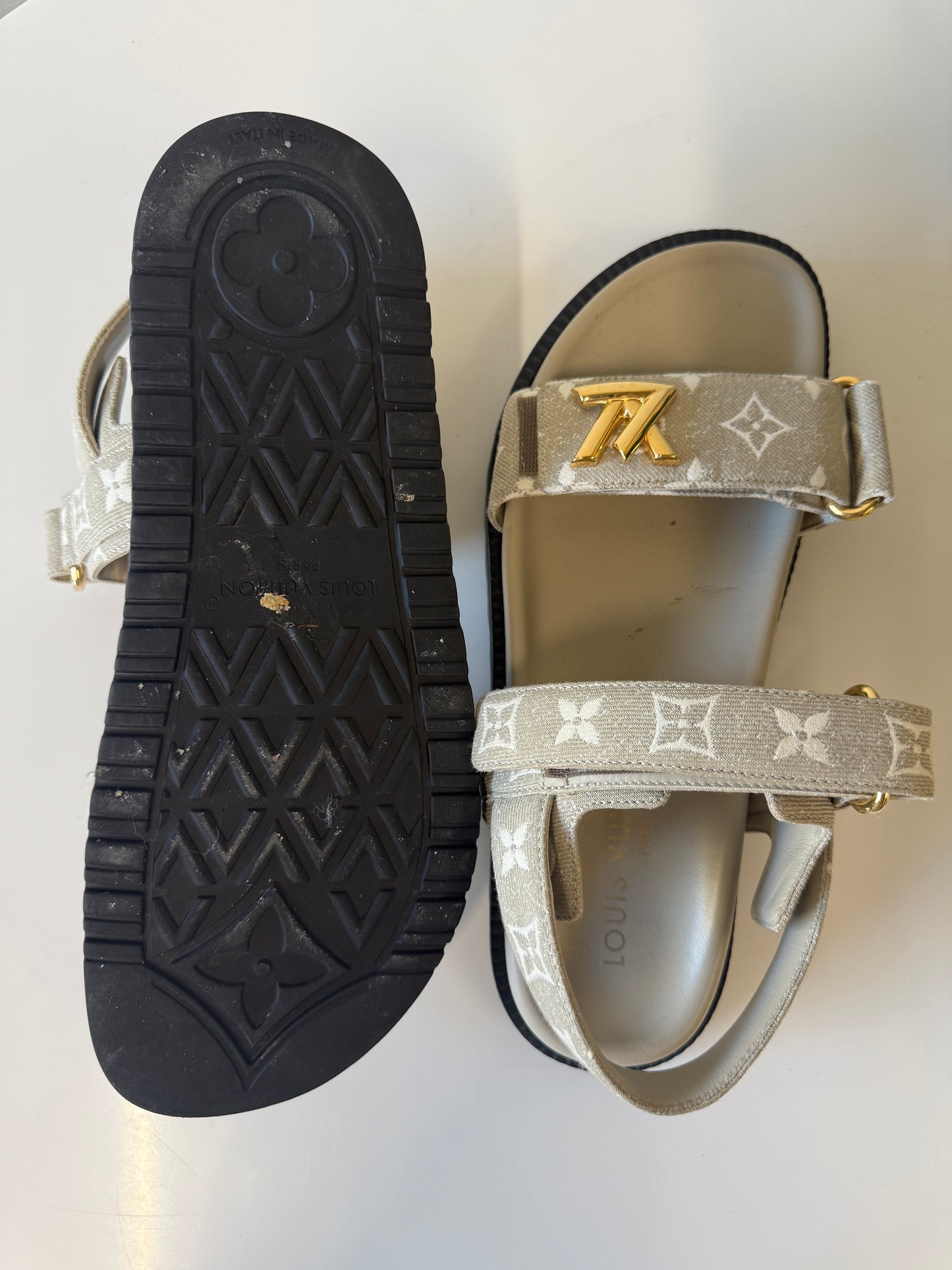 Louis Vuitton sunset flat sandal (pre-owned)