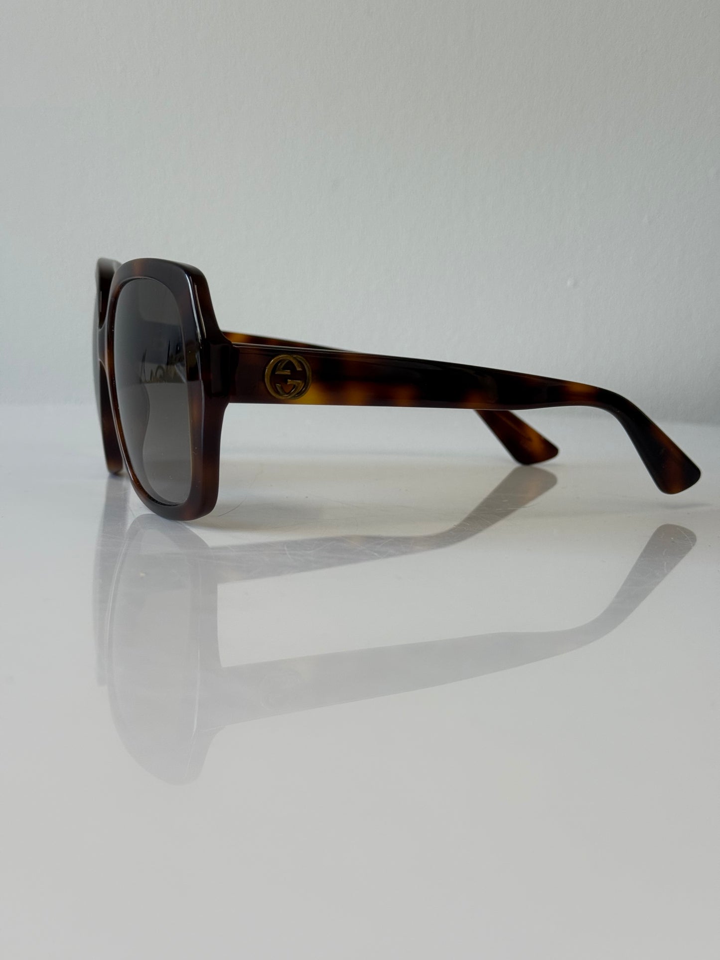 Gucci tortoise shell square sunglasses (pre-owned)