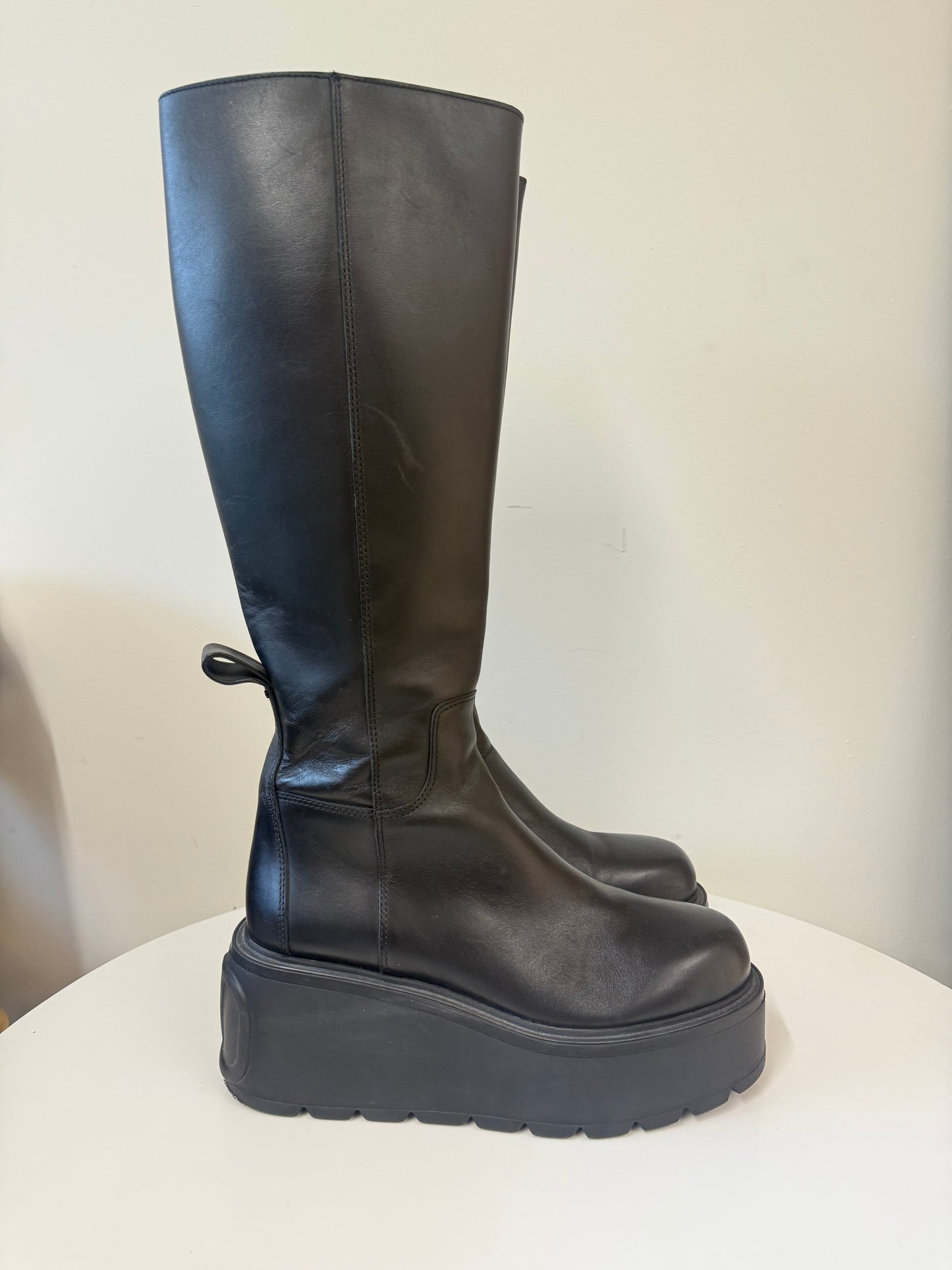Valentino platform chunky knee length boots (pre-owned)
