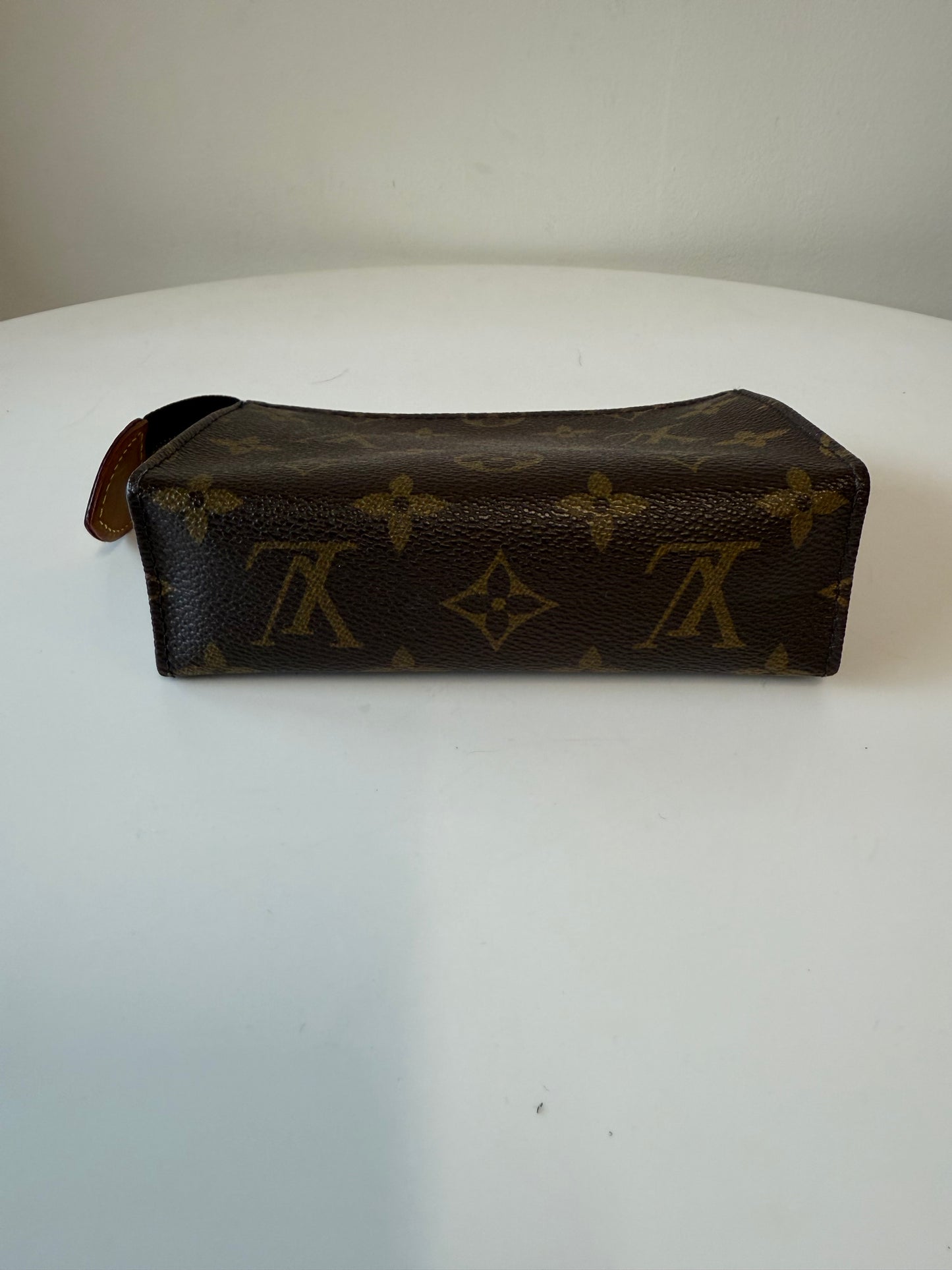 Louis Vuitton mini toiletry pouch (pre -owned)