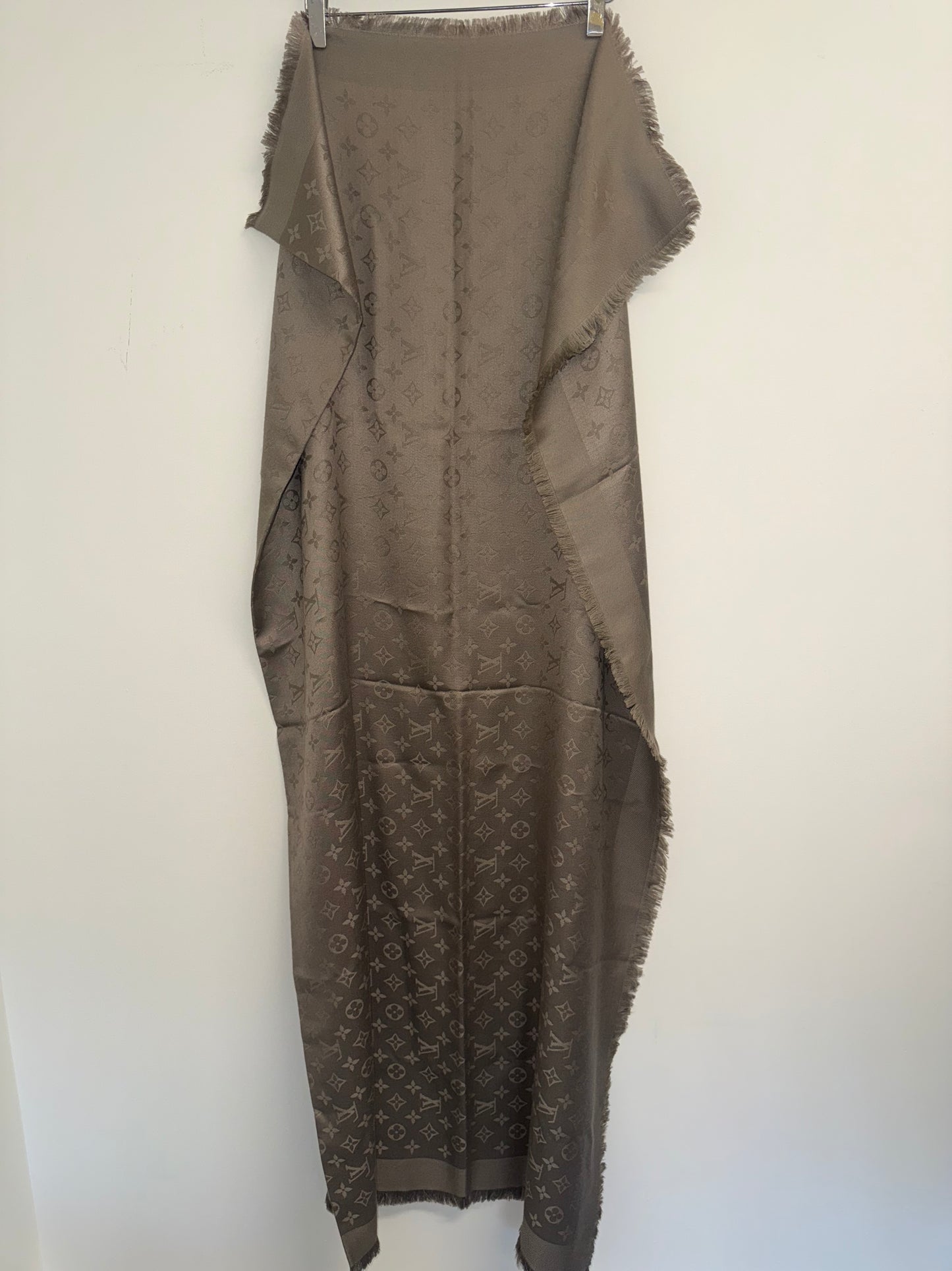 Louis Vuitton shawl scarf (pre-owned)