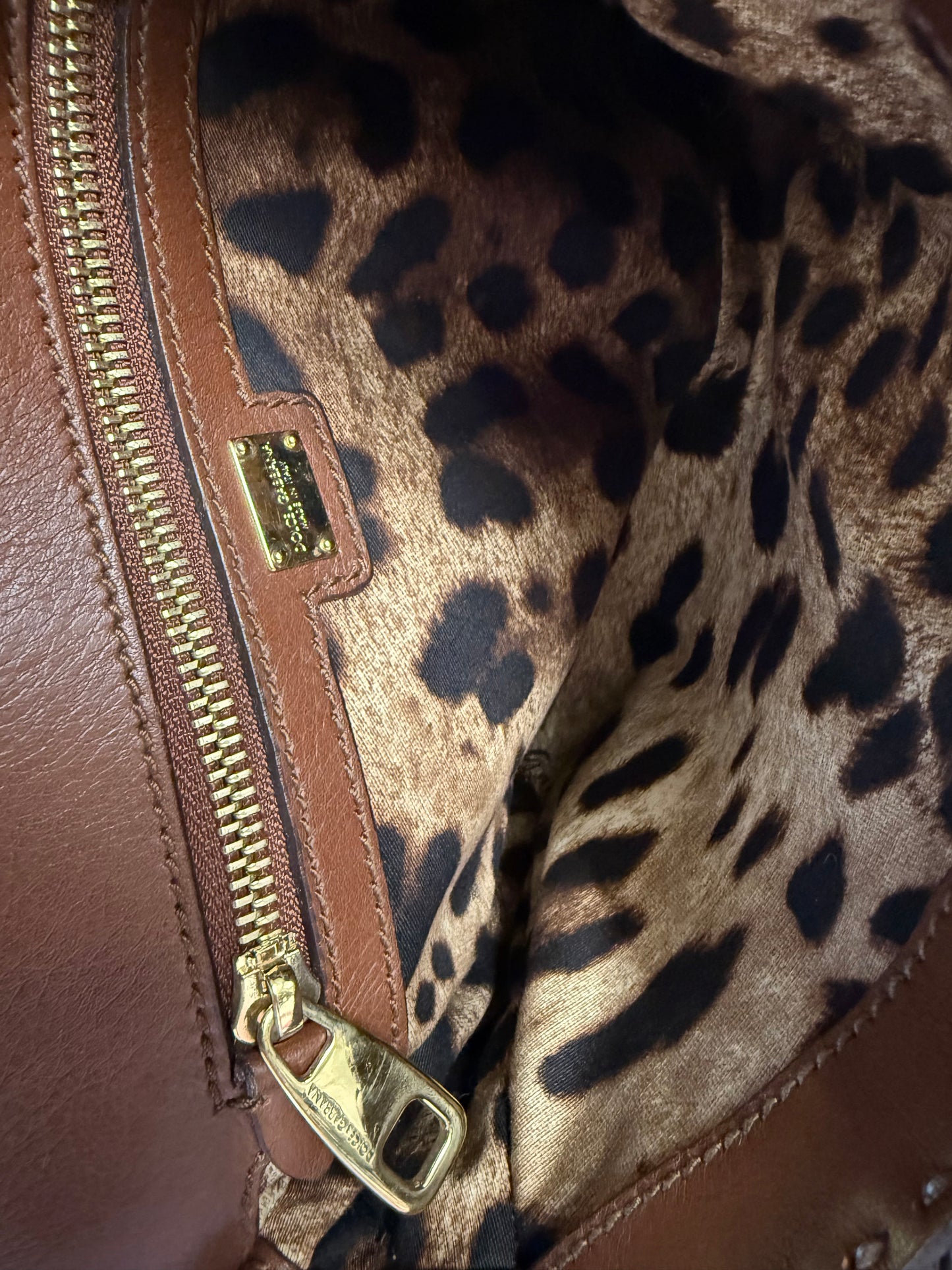 Dolce and Gabbana Wicker Crossbody Bag With Padlock (pre-owned)