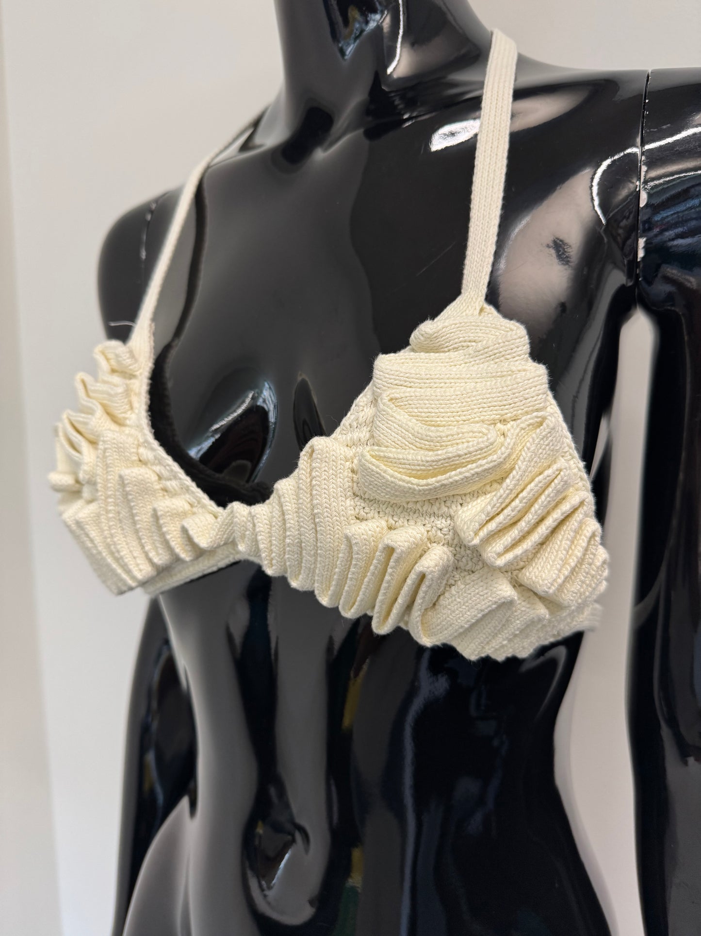 Cult Gaia Cream crotchet bikini top (pre-owned)