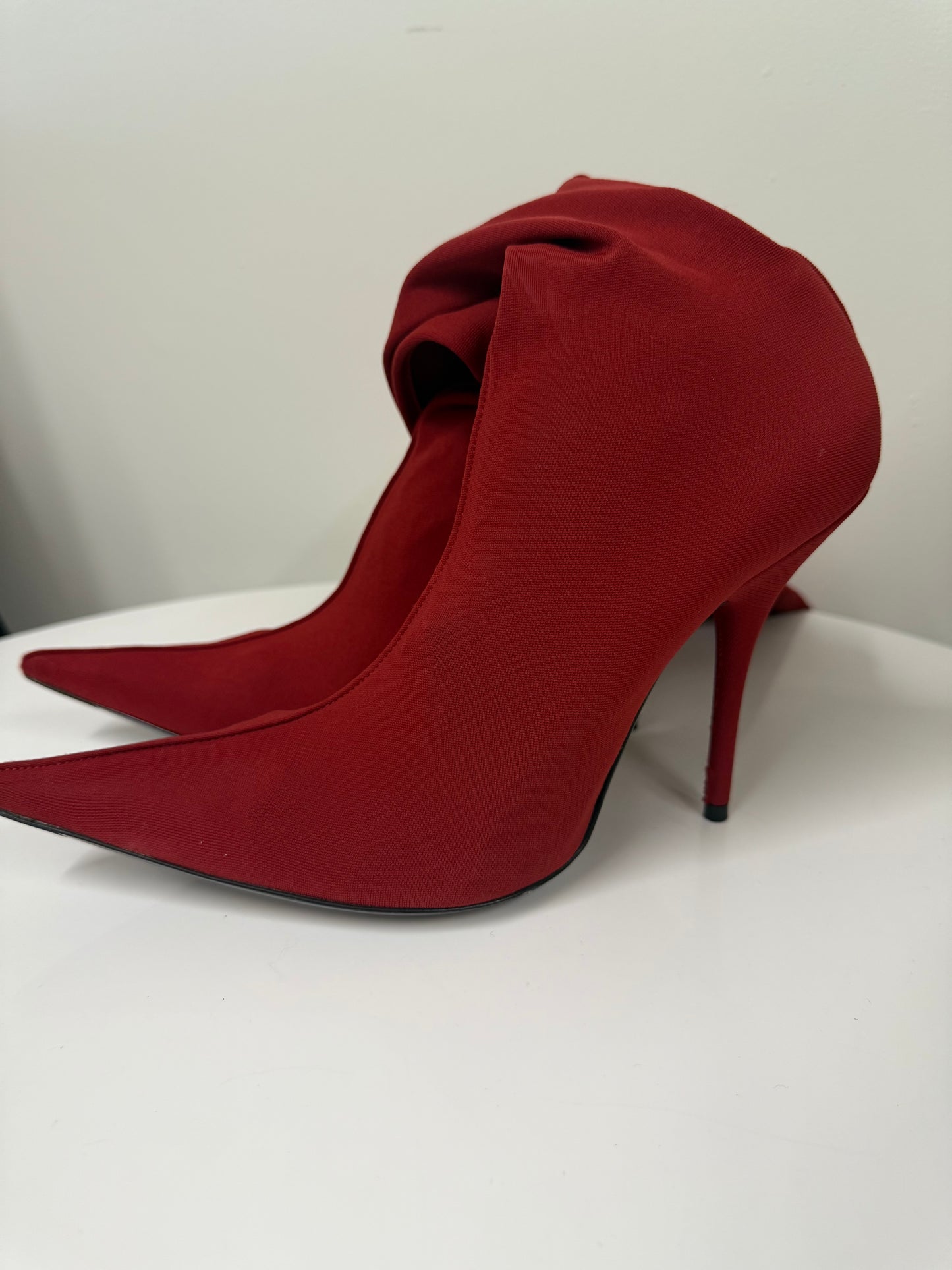 Balenciaga red knife sock boots (pre-owned)
