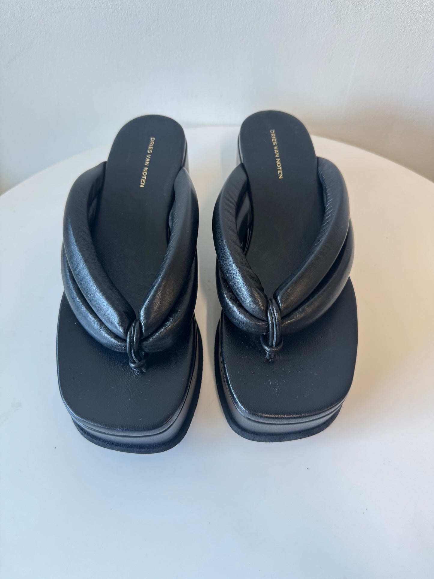 Dries Van Noten platform black leather flip flops (pre-owned)