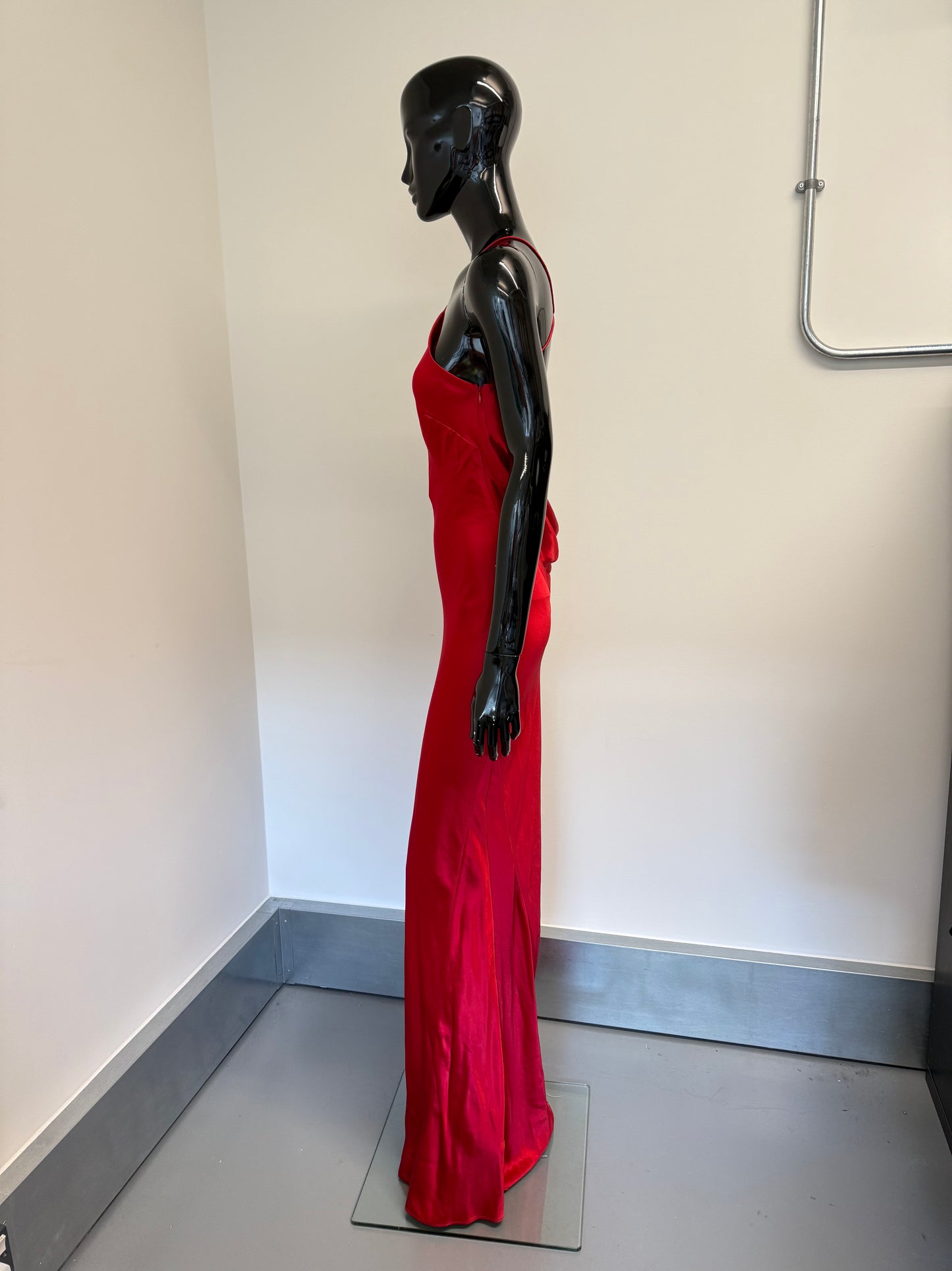 Retrofete Red halter neck gown (pre-owned)