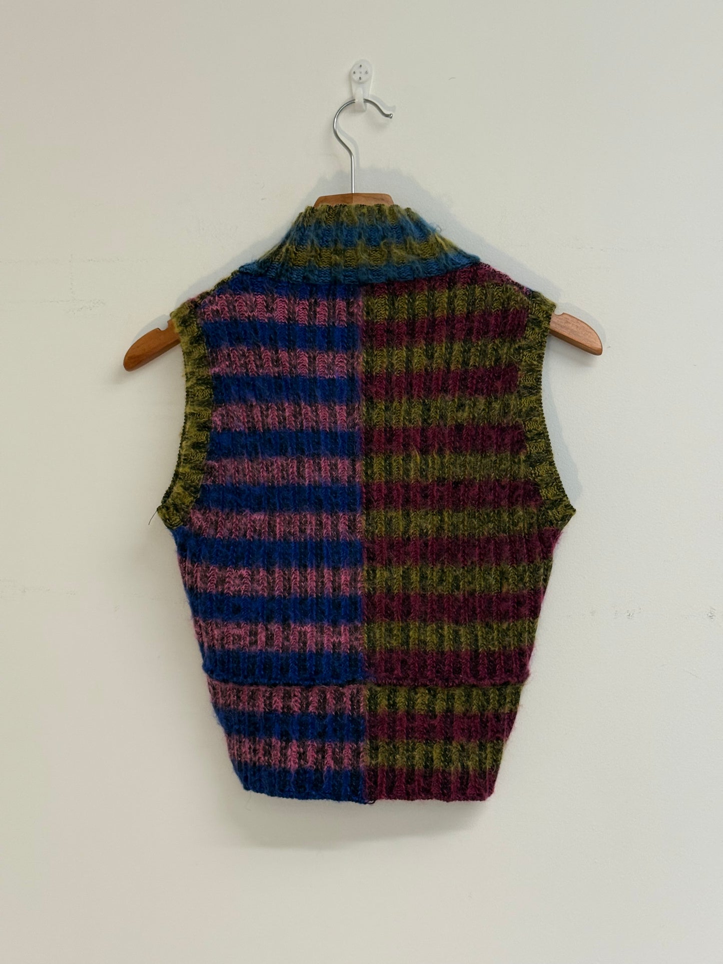 AGR Cropped brushed striped cotton-blend turtleneck sweater (pre-owned)