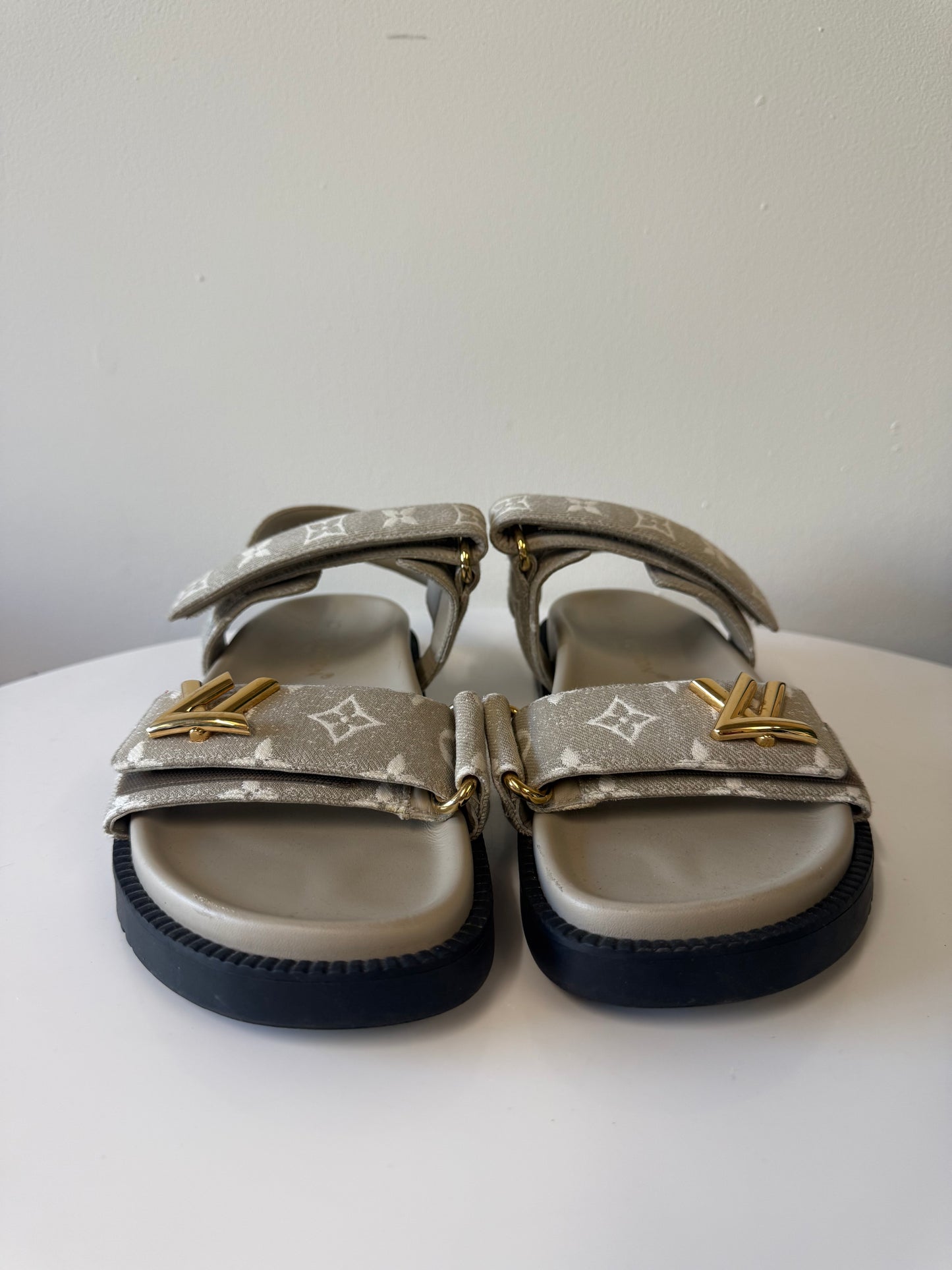 Louis Vuitton sunset flat sandal (pre-owned)