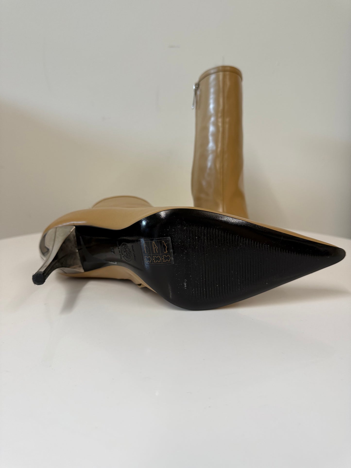 Versace caramel heeled ankle boots (pre-owned)
