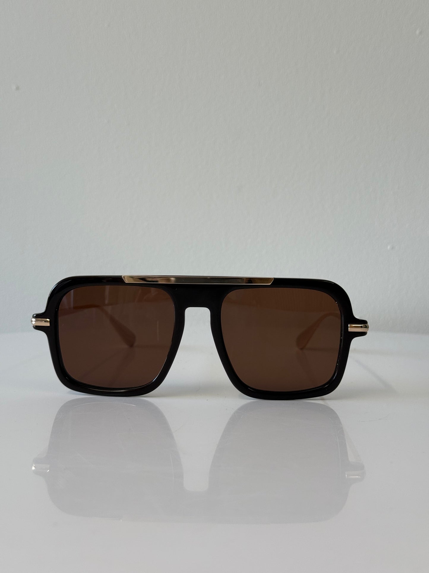 Past midnight ‘the retro’ (pre-owned)