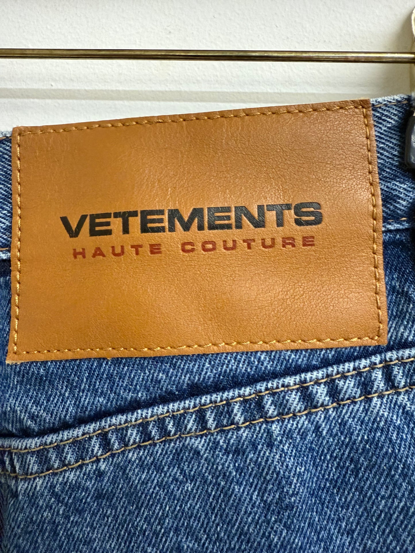 Vetements crystal logo denim jeans (pre-owned)