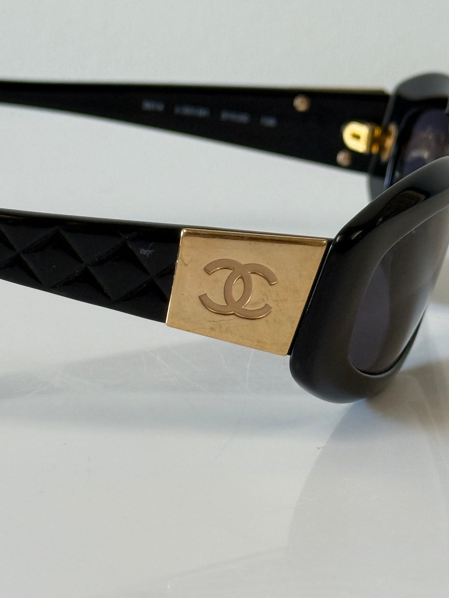 Chanel sunglasses (pre-owned)