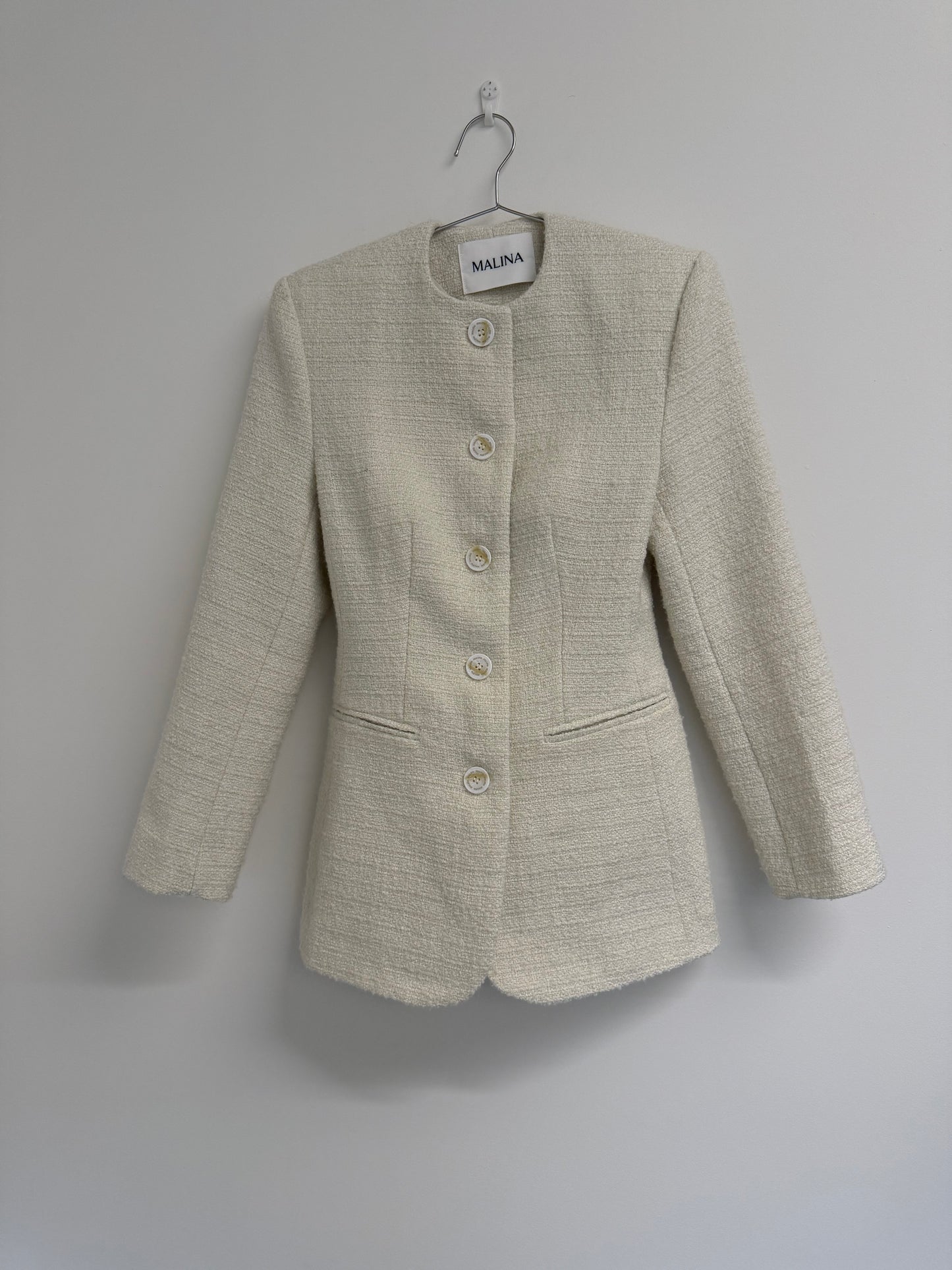 Malina Carol fitted round neck blazer