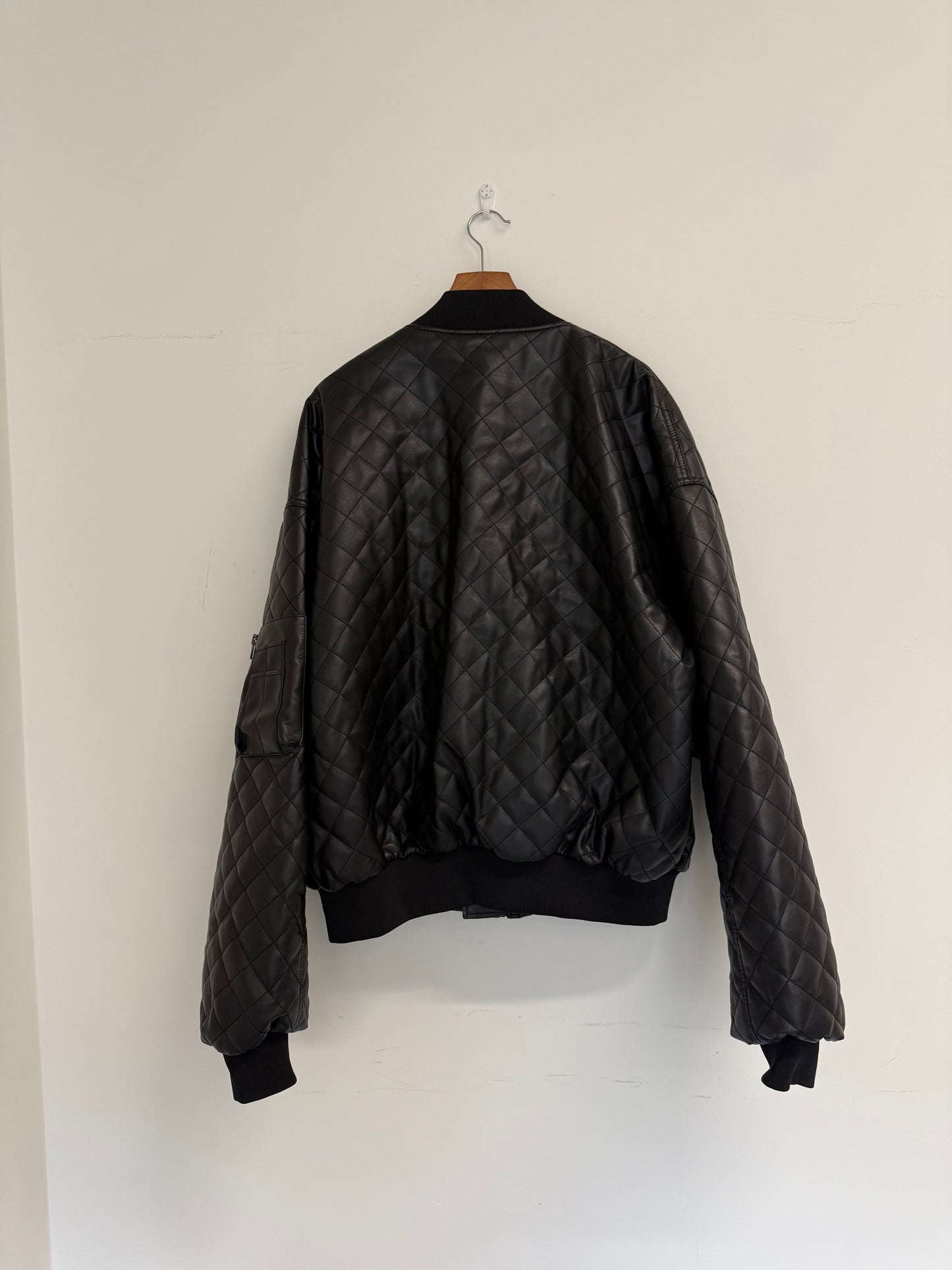 The Frankie Shop oversized black quilted bomber (pre-owned)