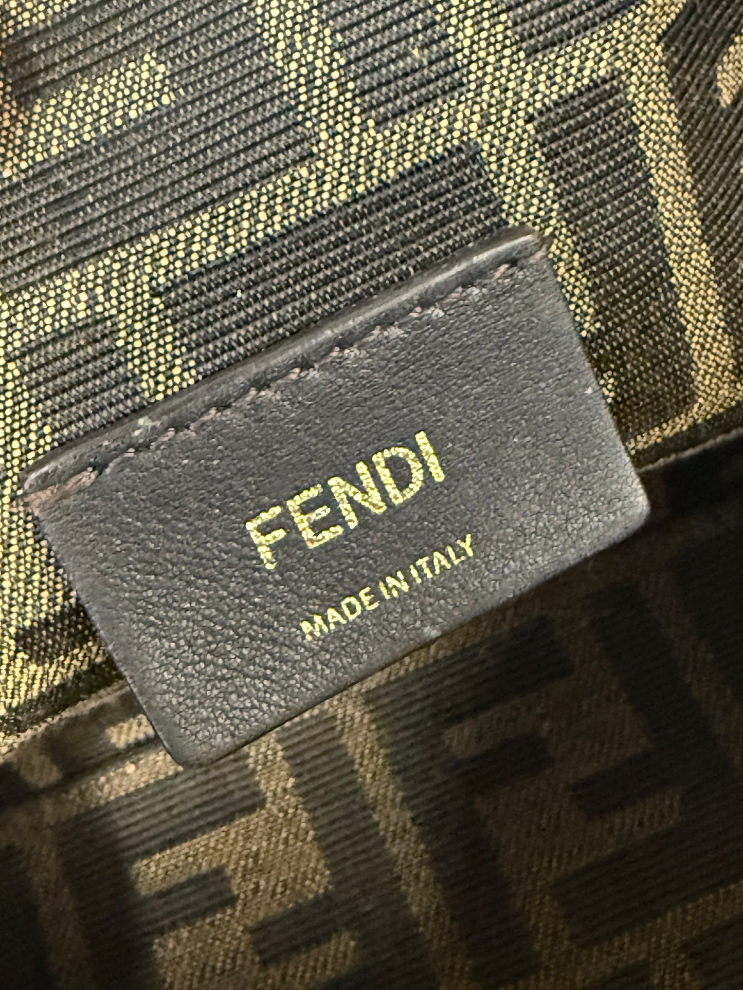 Fendi first small leather pouch (pre-owned)