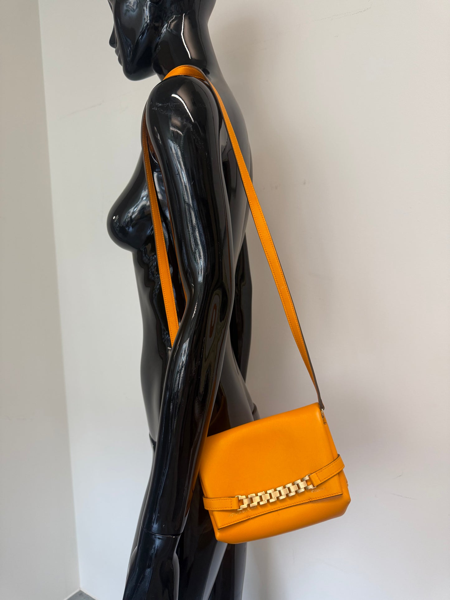 Victoria Beckham chain pouch (pre-owned)