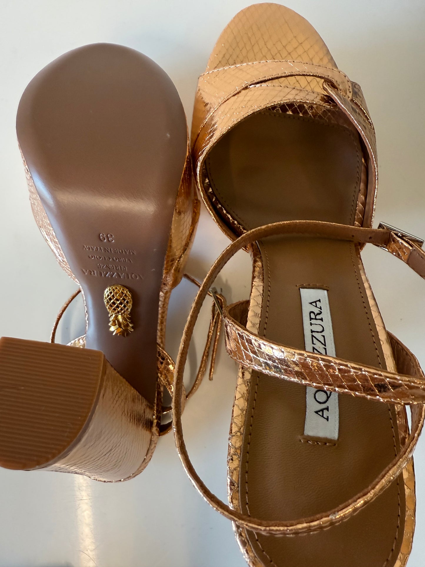 Aquazzura sinner platform gold snake embossed (pre-owned)