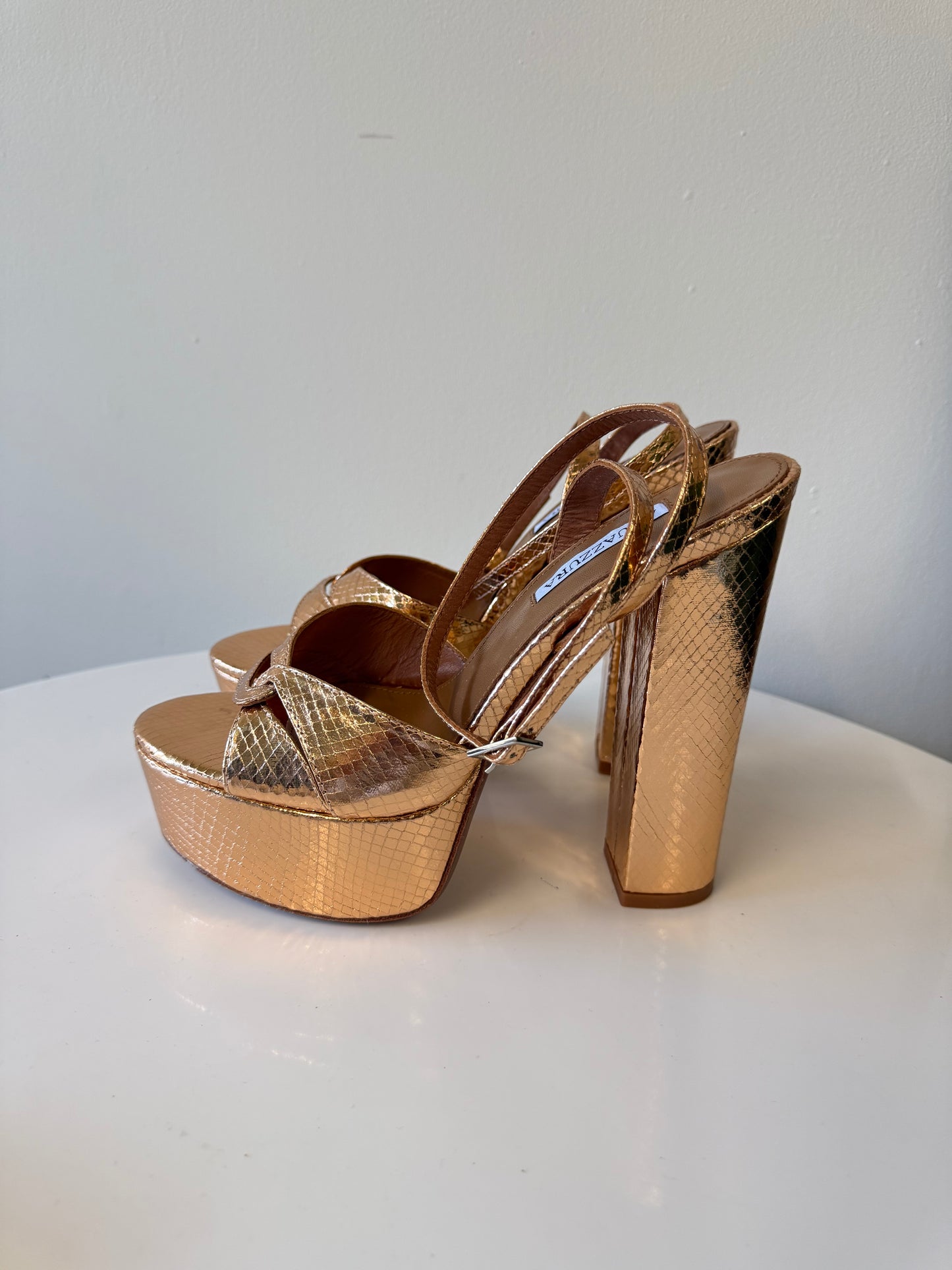 Aquazzura sinner platform gold snake embossed (pre-owned)