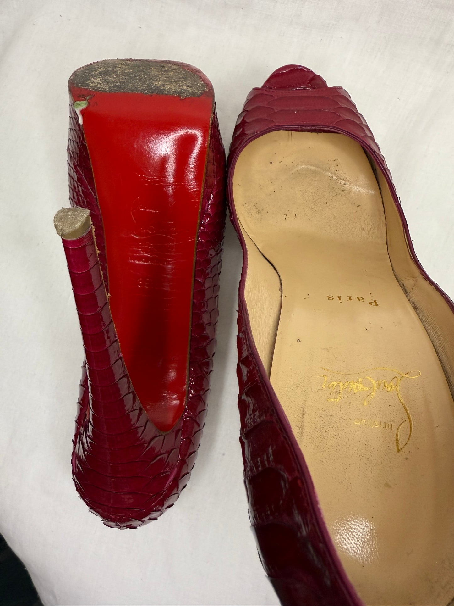 Christian Louboutin lady peep in red python (pre-owned)