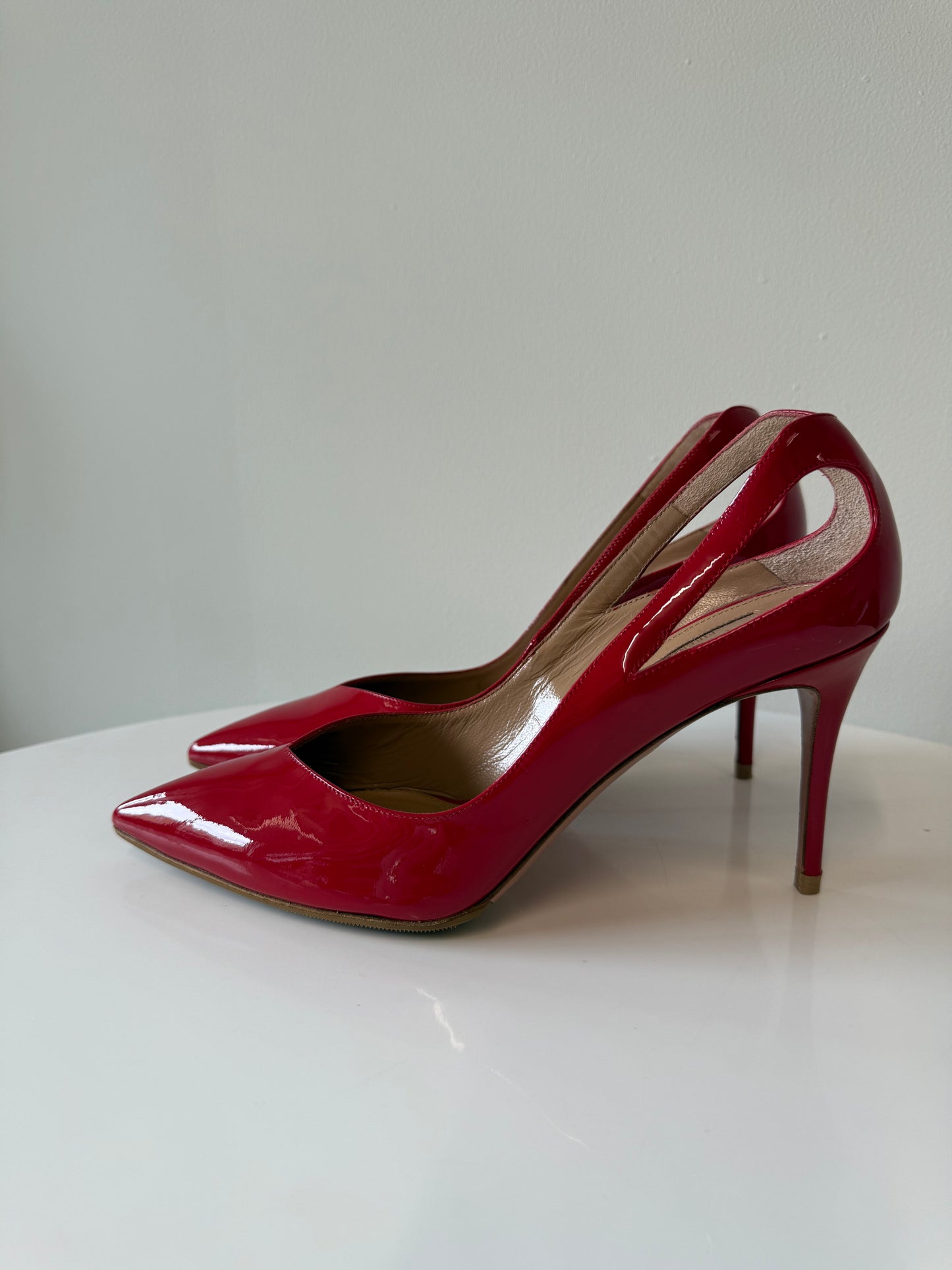 Aquazzura red patent shiva 85mm (pre-owned)