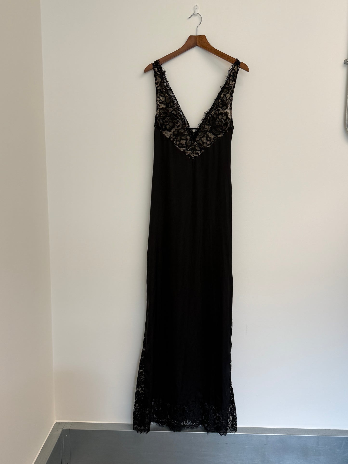 New Arrivals Raine in jaguar noir (pre-owned)