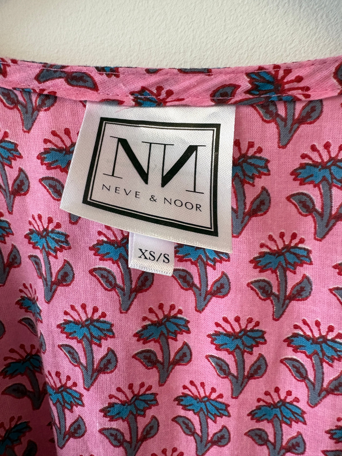 Neve & Noor Pink Floral Wrap Midi Dress
