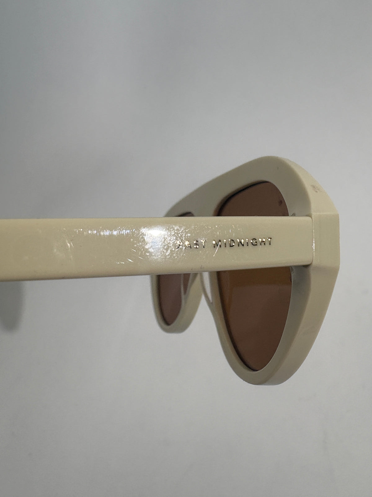 Past Midnight Cream The Icon Sunglasses