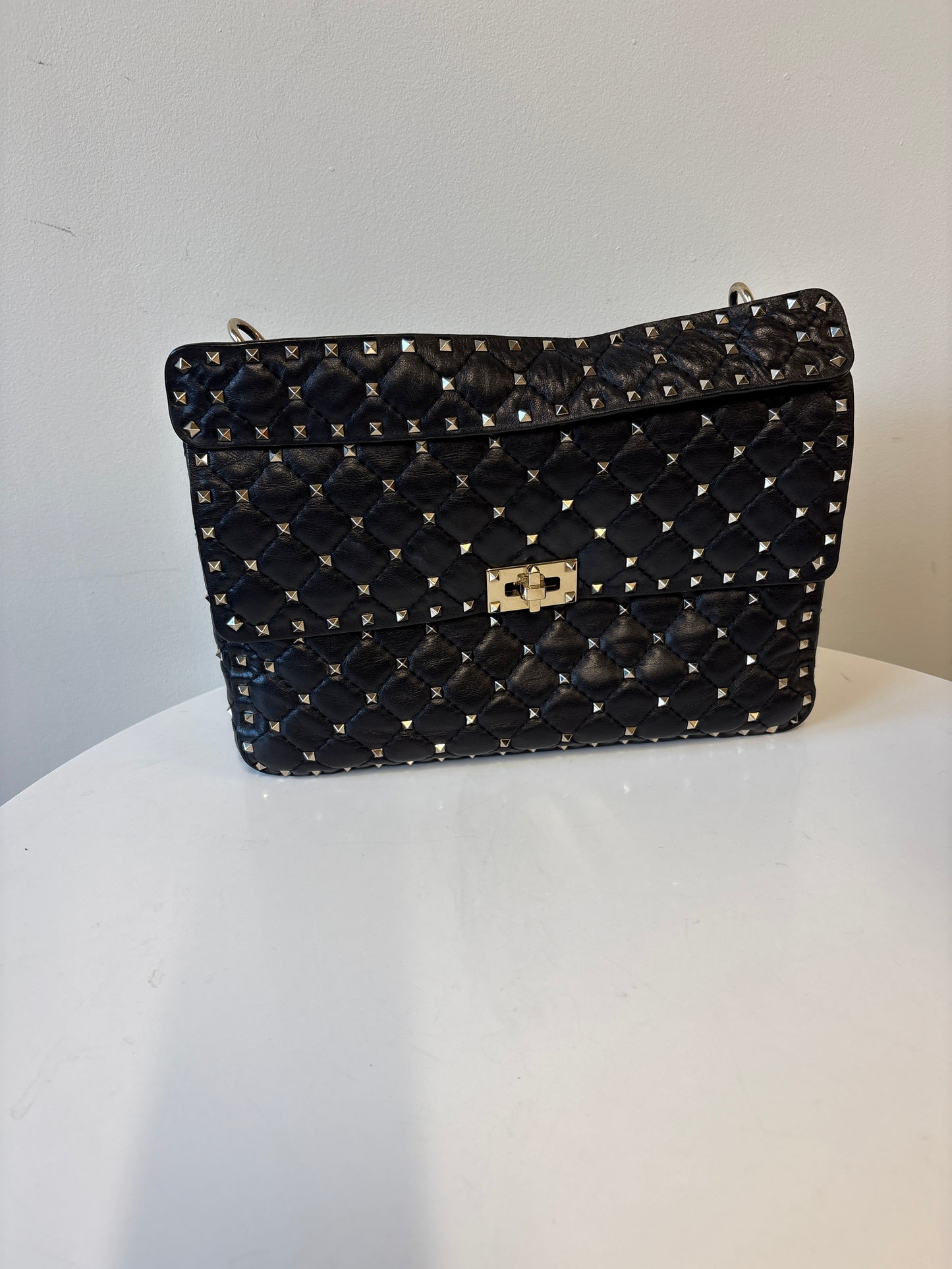 Valentino Garavani Rockstud Spike Bag In Black