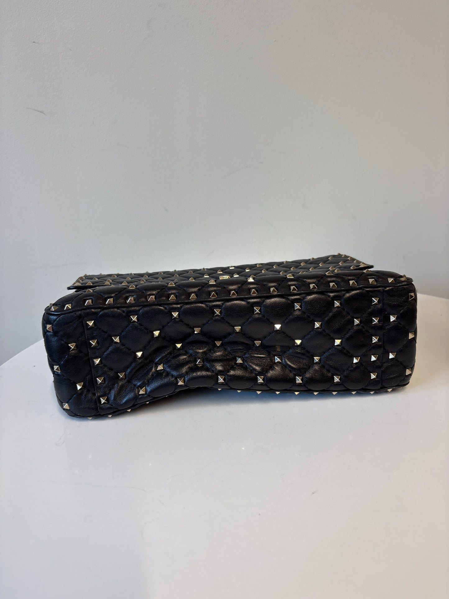 Valentino Garavani Rockstud Spike Bag In Black