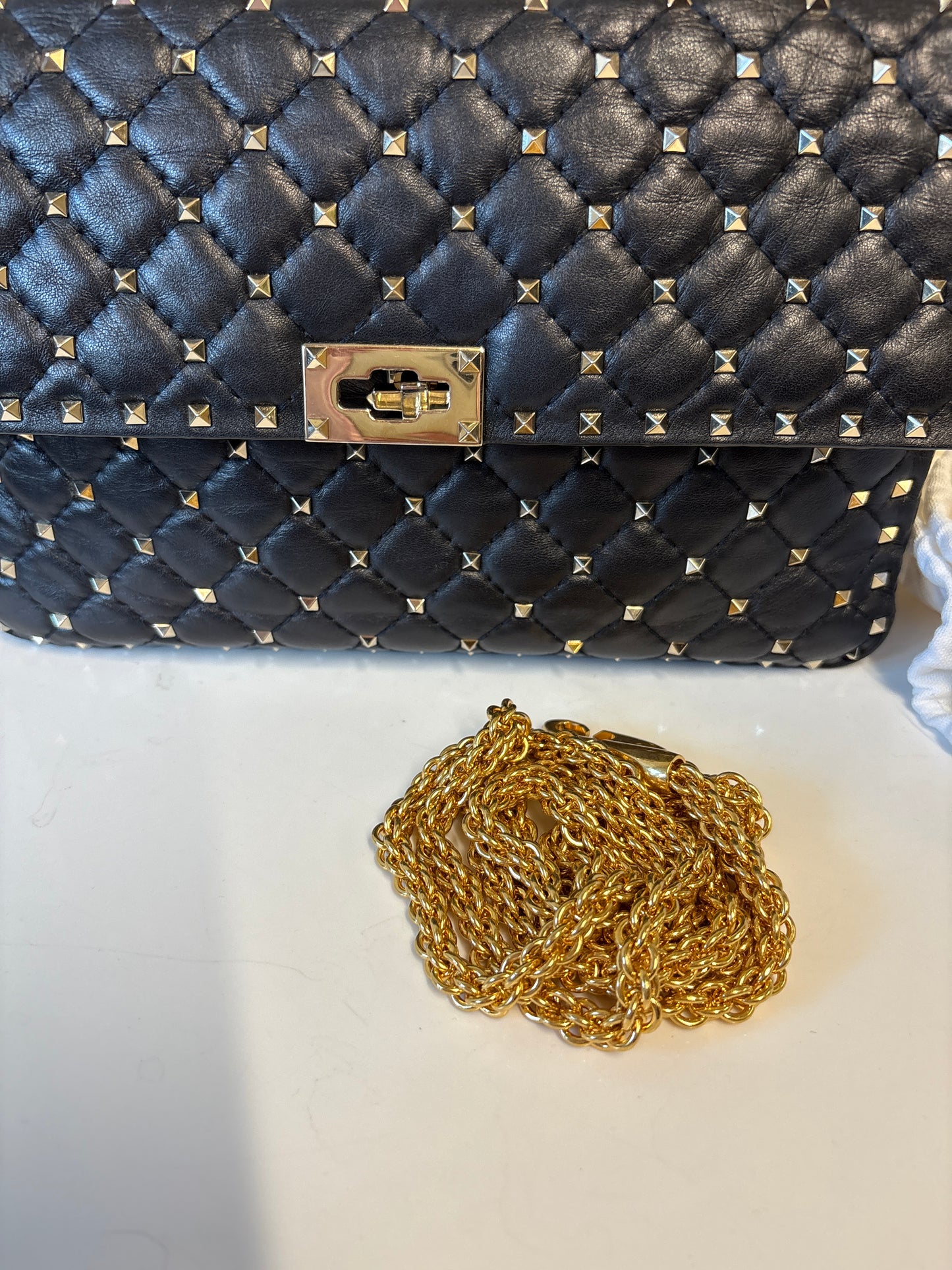 Valentino Garavani Rockstud Spike Bag In Black