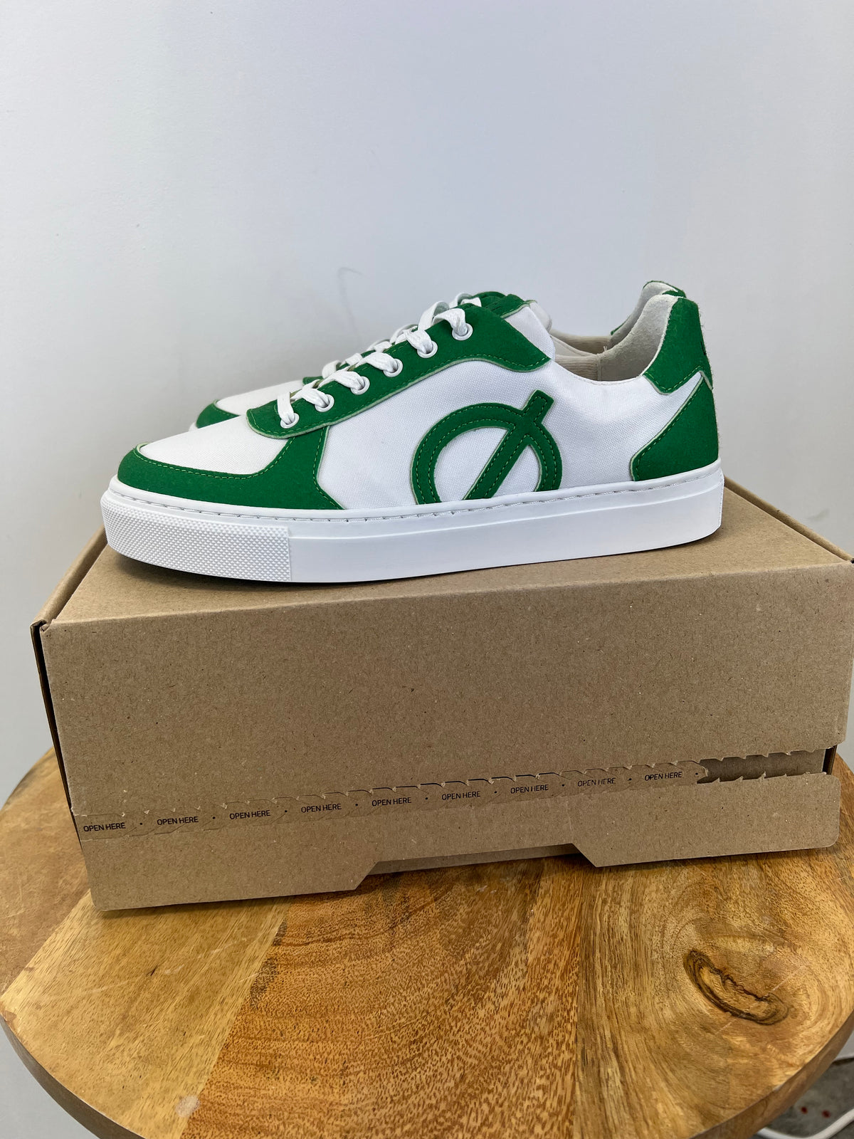 Loci Green Atom Trainers