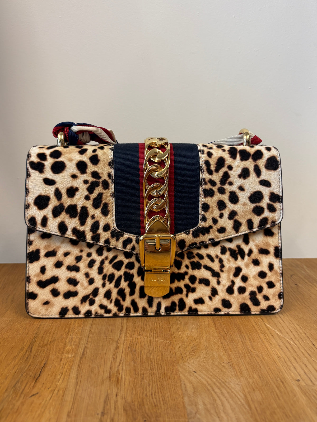 Gucci Leopard Print Sylvie Gold Chain Handbag