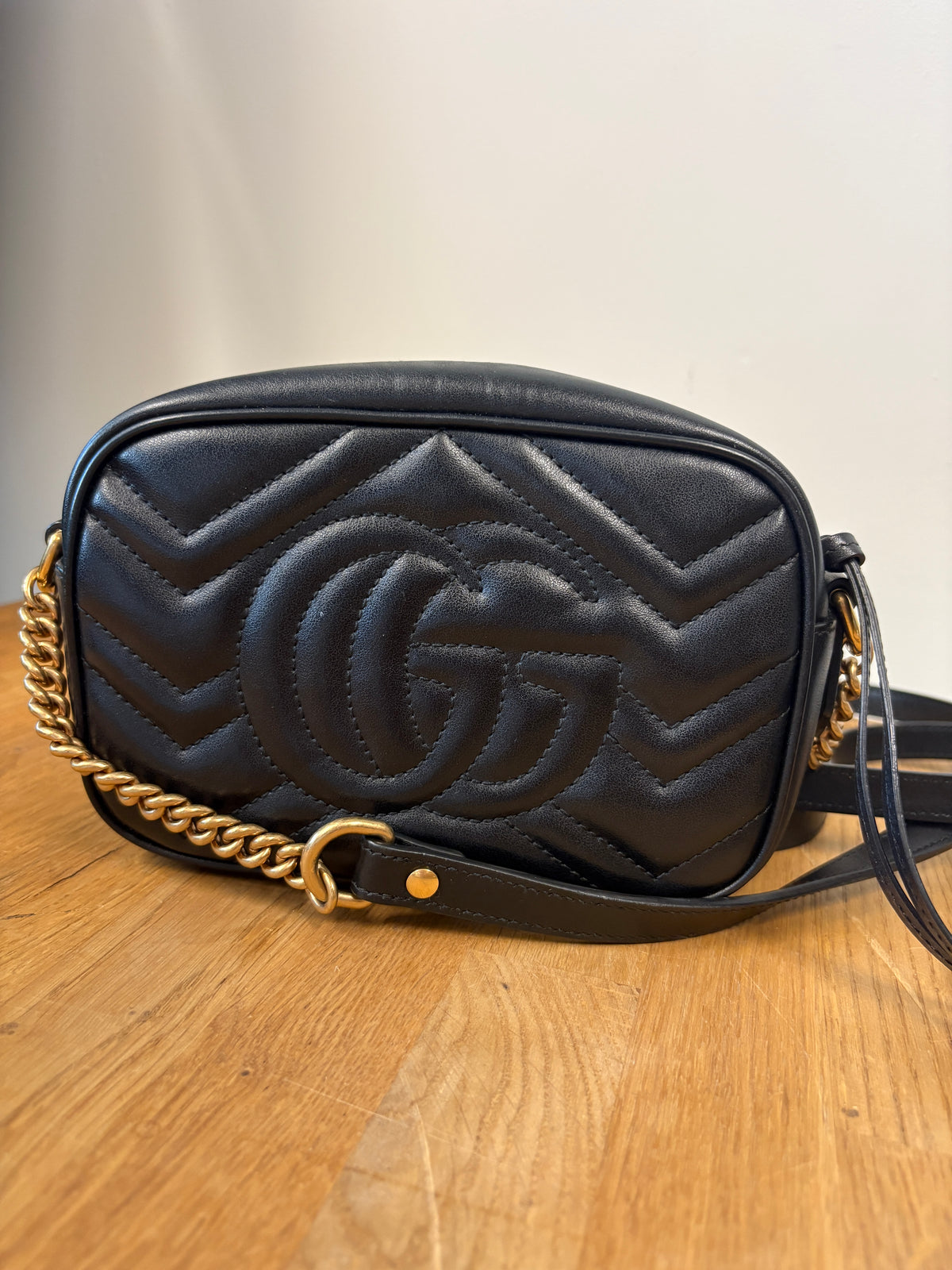 Gucci Black Leather GG Marmont Small Crossbody Bag