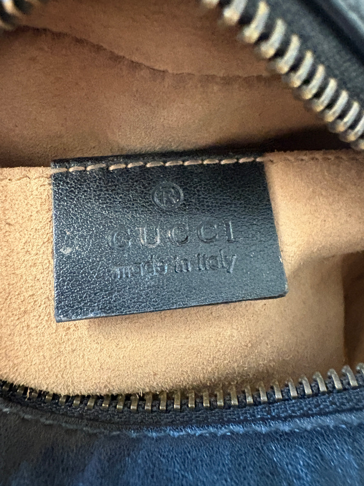 Gucci Black Leather GG Marmont Small Crossbody Bag