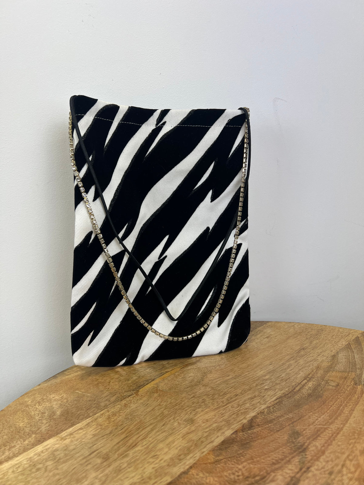SKRT Zebra Gisella Pouch